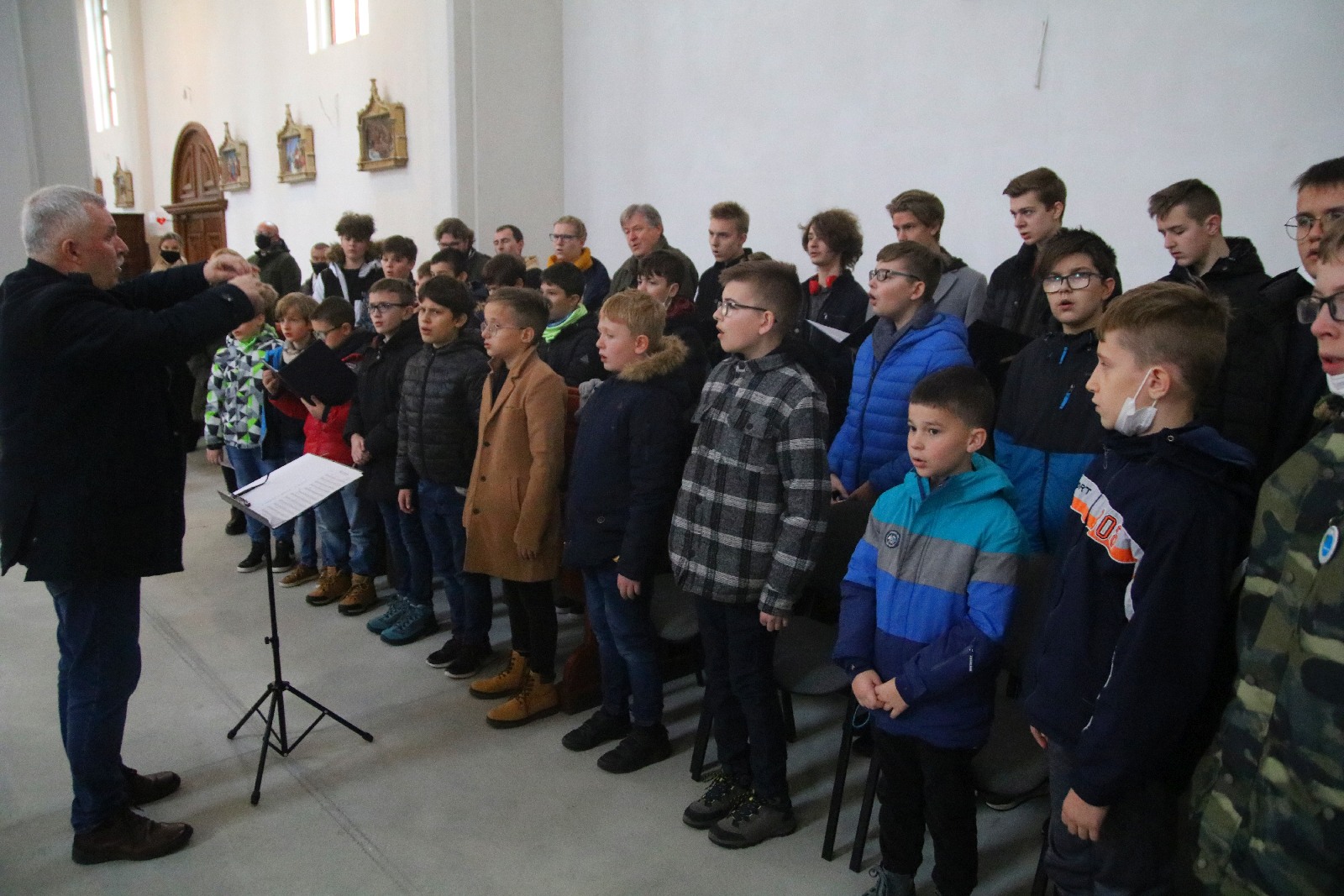 Chóralna oprawa mszy świętych w legnickich kościołach