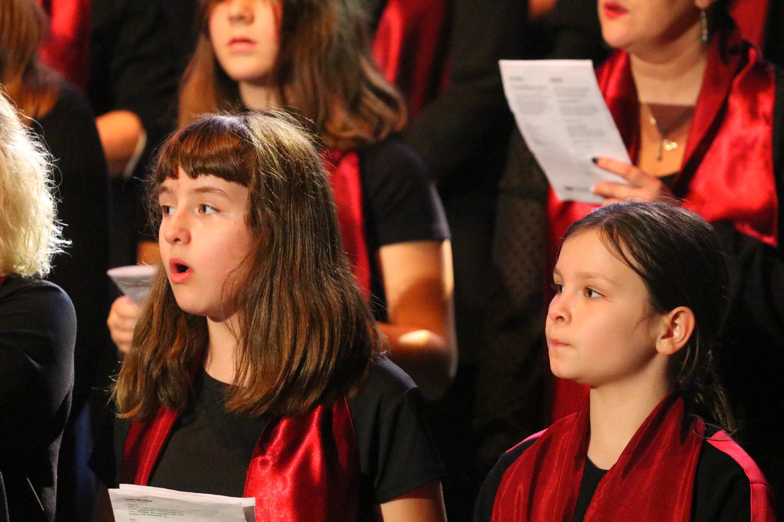 Legniczanie zaśpiewali z Mietkiem Szcześniakiem i Gospel Joy