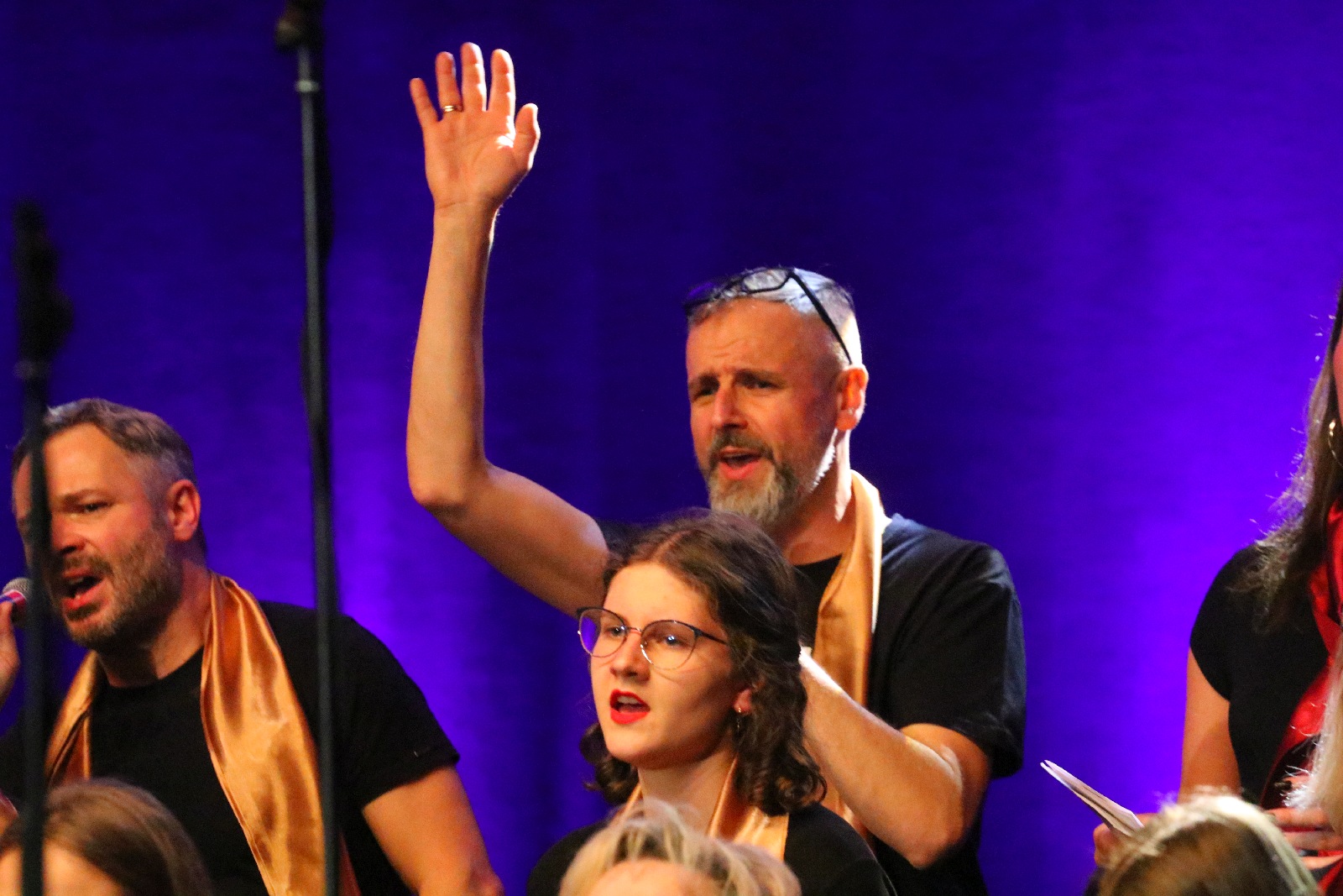 Legniczanie zaśpiewali z Mietkiem Szcześniakiem i Gospel Joy