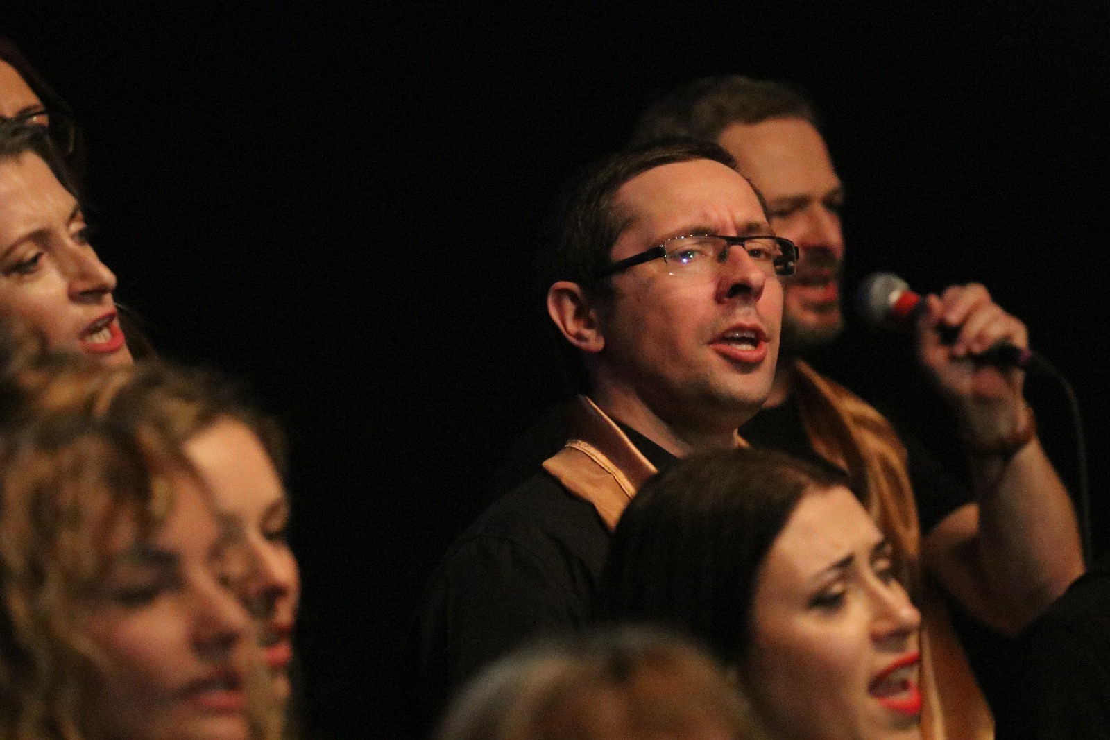 Legniczanie zaśpiewali z Mietkiem Szcześniakiem i Gospel Joy