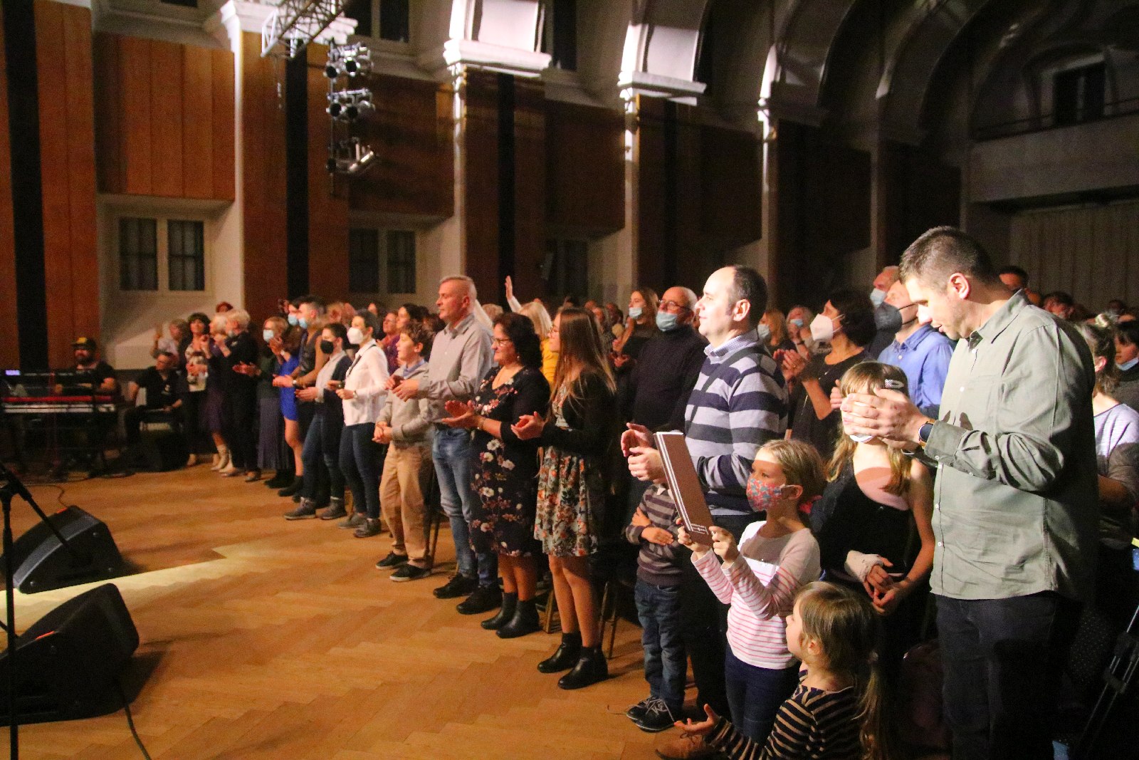 Legniczanie zaśpiewali z Mietkiem Szcześniakiem i Gospel Joy