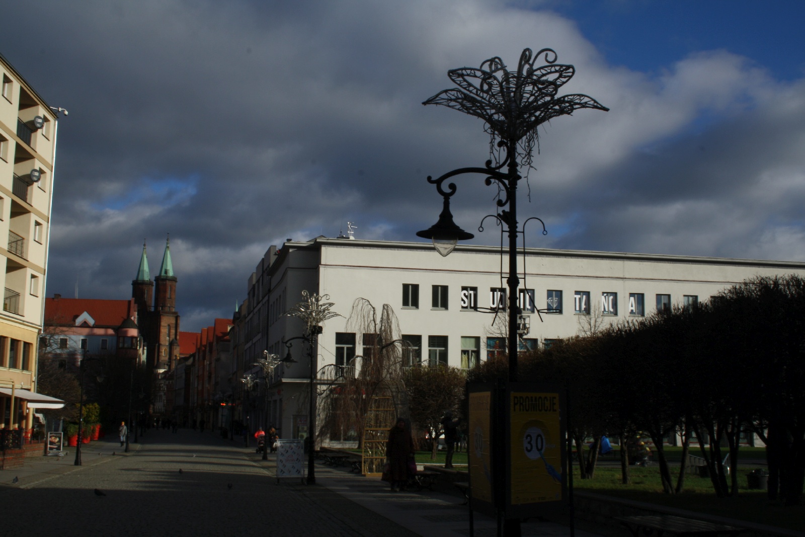 Iluminacja już od kilku dni jest przygotowywana do odpalenia