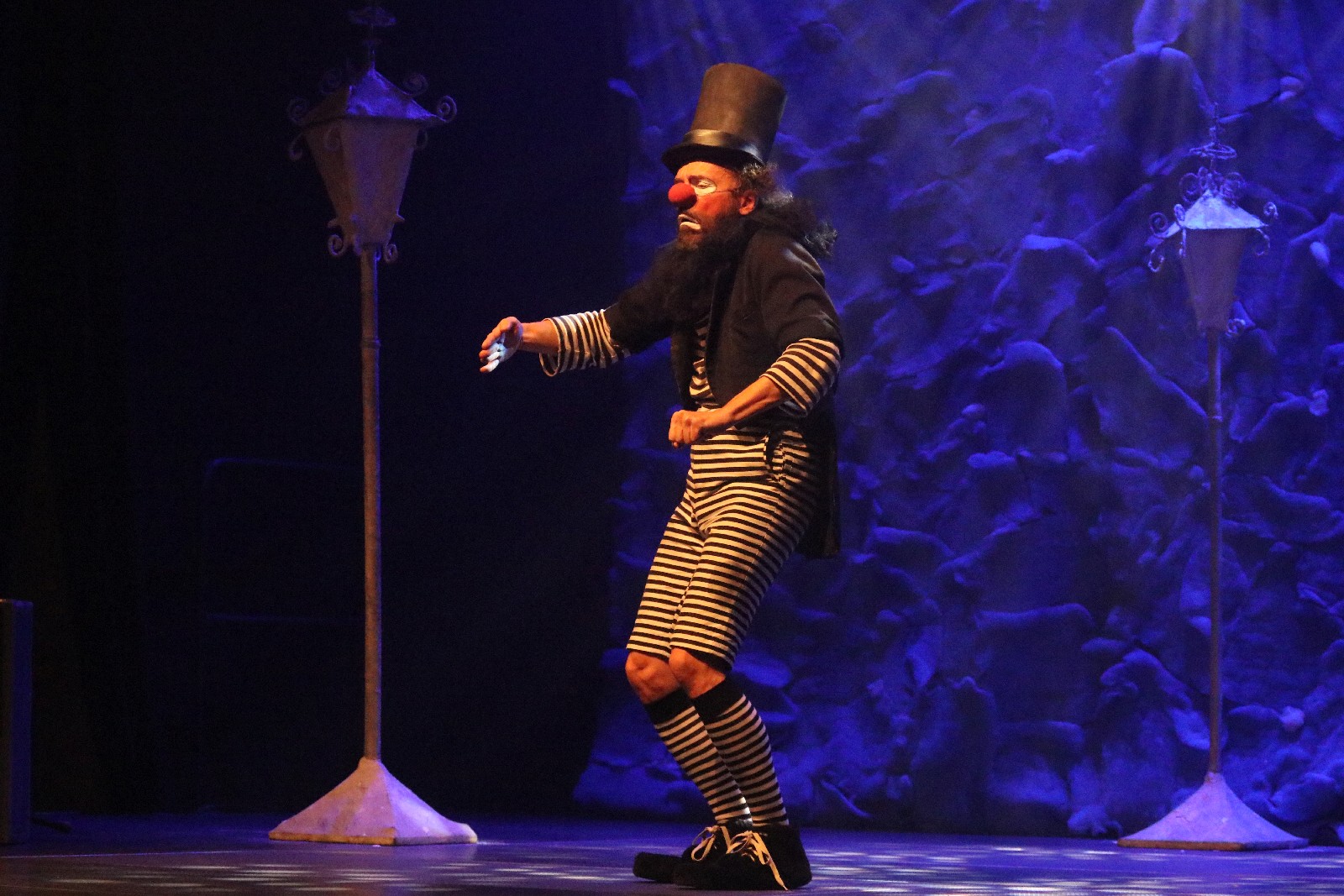 Spektakl mikołajkowy „Zimowe Show” w Sali Maneżowej