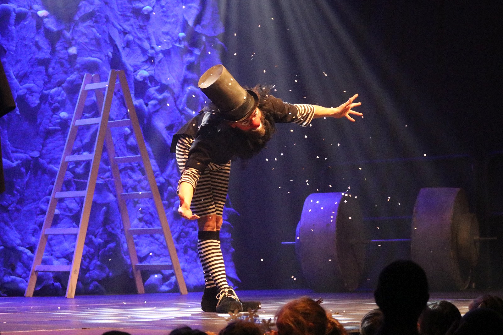 Spektakl mikołajkowy „Zimowe Show” w Sali Maneżowej