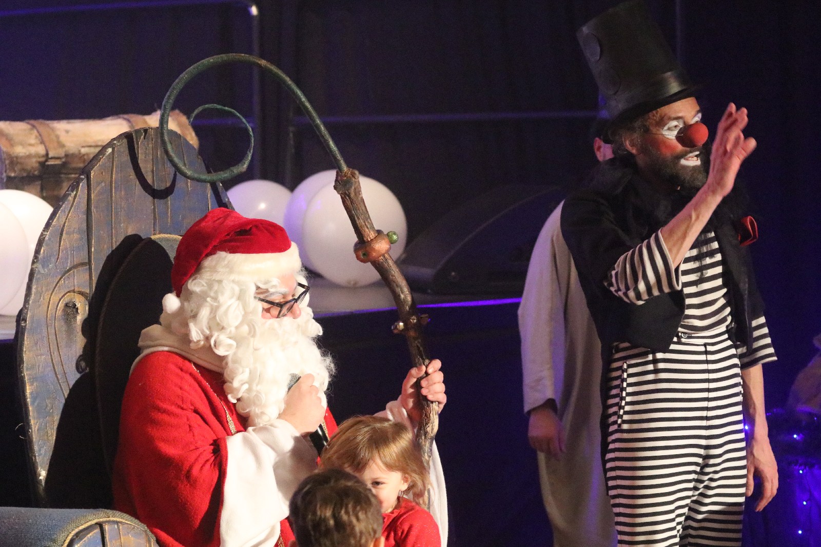 Spektakl mikołajkowy „Zimowe Show” w Sali Maneżowej
