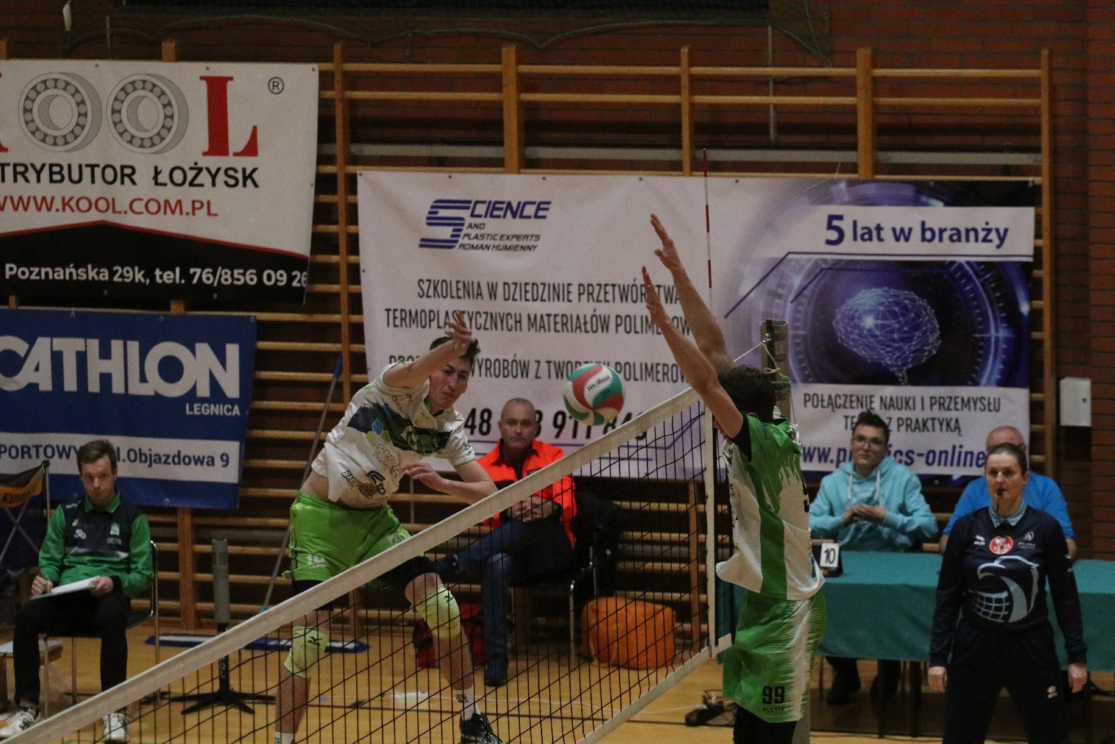 Niespodzianka w Legnicy. Ikar pokonał Eco-Team AZS Stoelzle