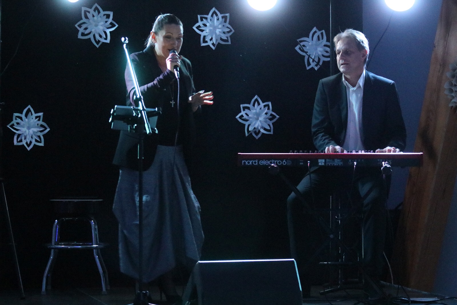 Magiczne polskie kolędy oprószone jazzowym puchem w Ziemnicach
