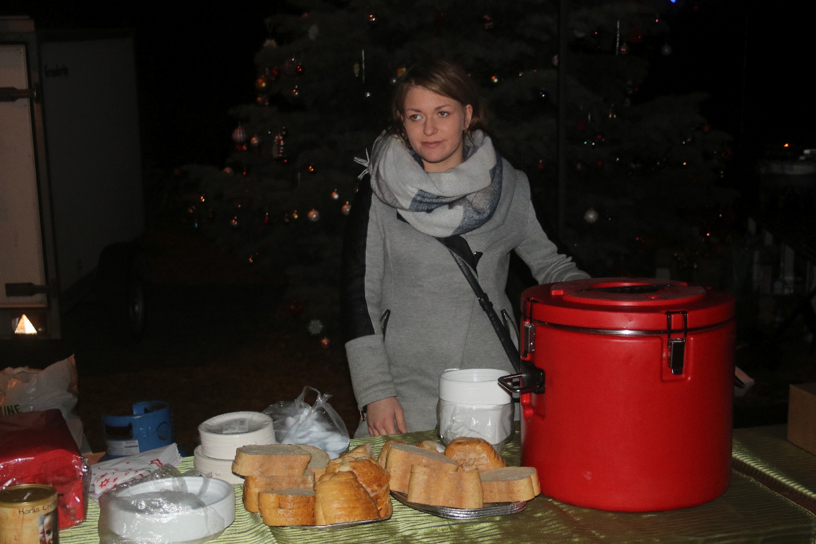 Kunice gorące od gorących serc. Kolędowali dla Hani