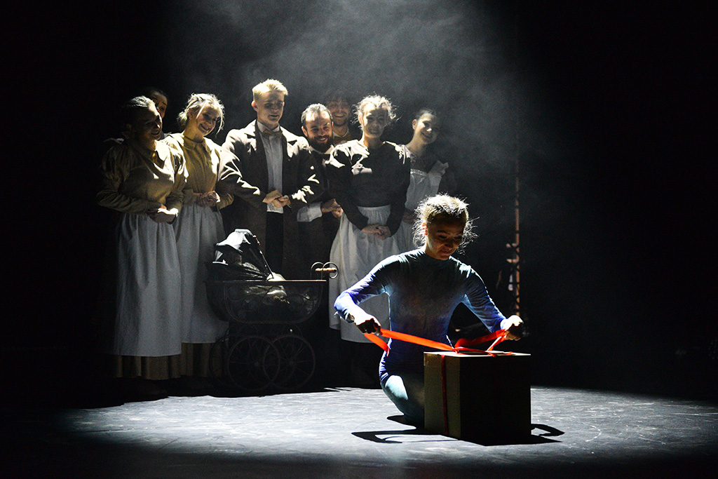 „Dziewczynka z zapałkami”. Baśniowy spektakl Teatru Avatar