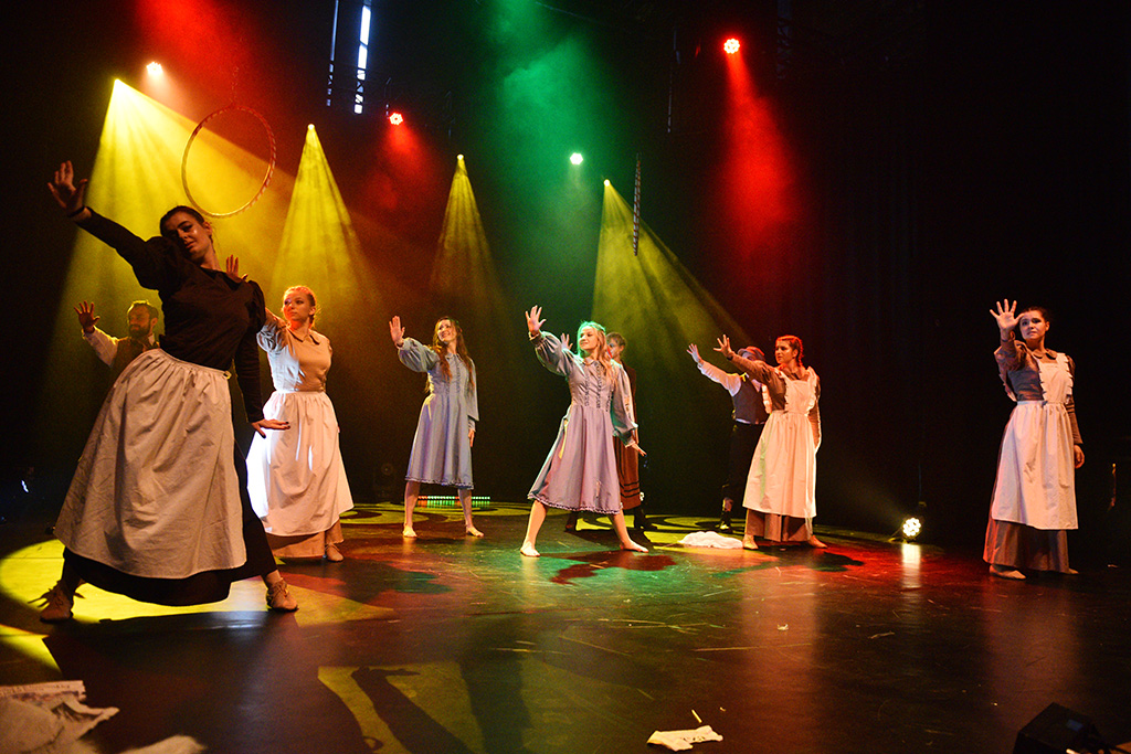 „Dziewczynka z zapałkami”. Baśniowy spektakl Teatru Avatar