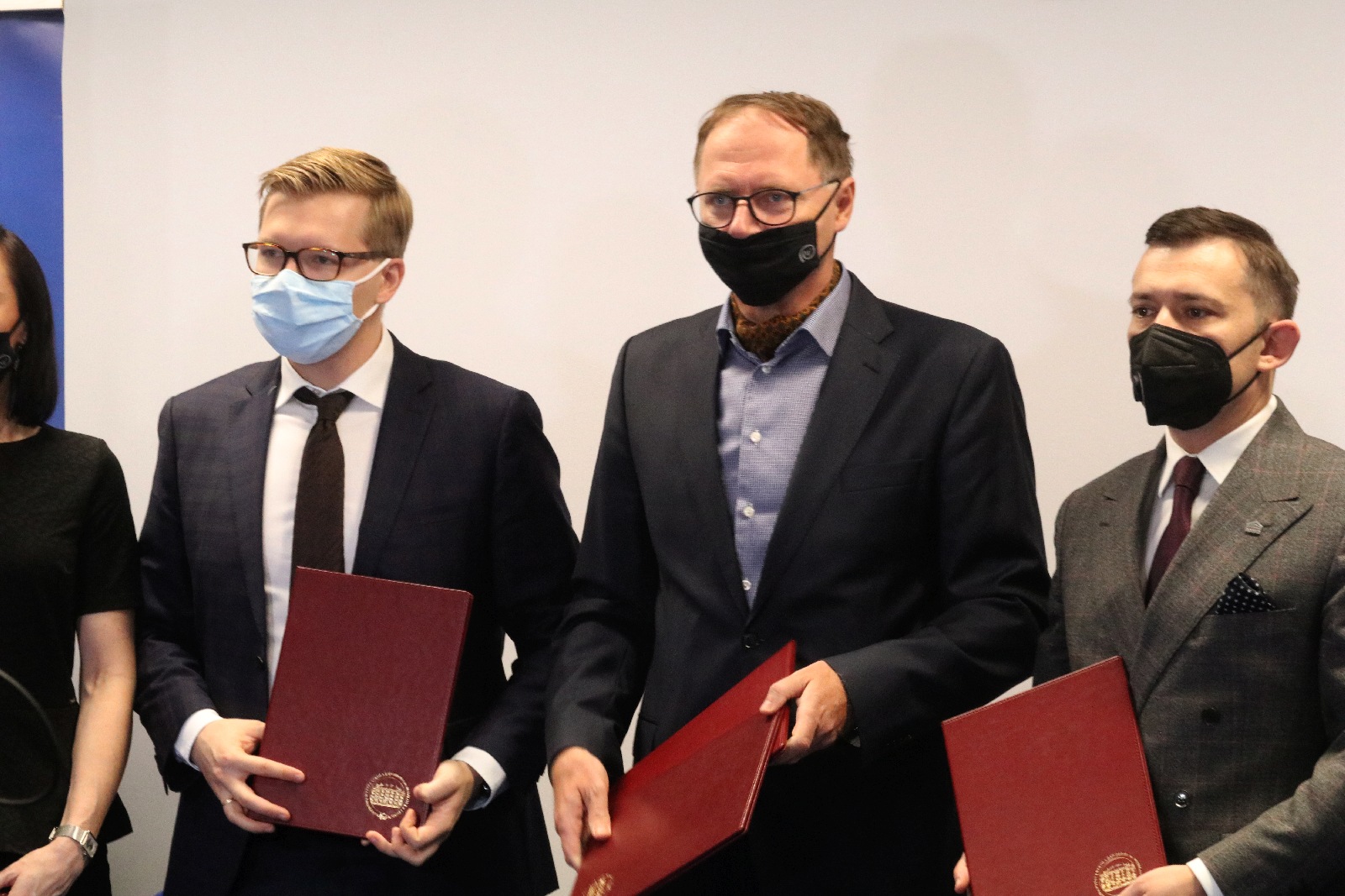 Podpisali porozumienia. Będzie więcej pracowników służby zdrowia