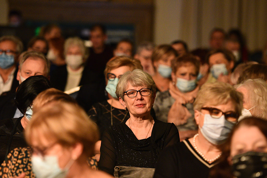 Brodzińska, Jajkiewicz, duety i Kosma Band
