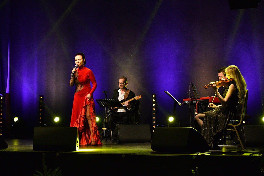 Brodzińska, Jajkiewicz, duety i Kosma Band