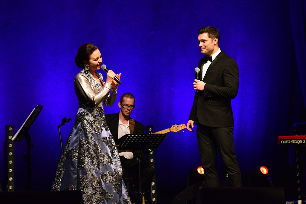 Brodzińska, Jajkiewicz, duety i Kosma Band