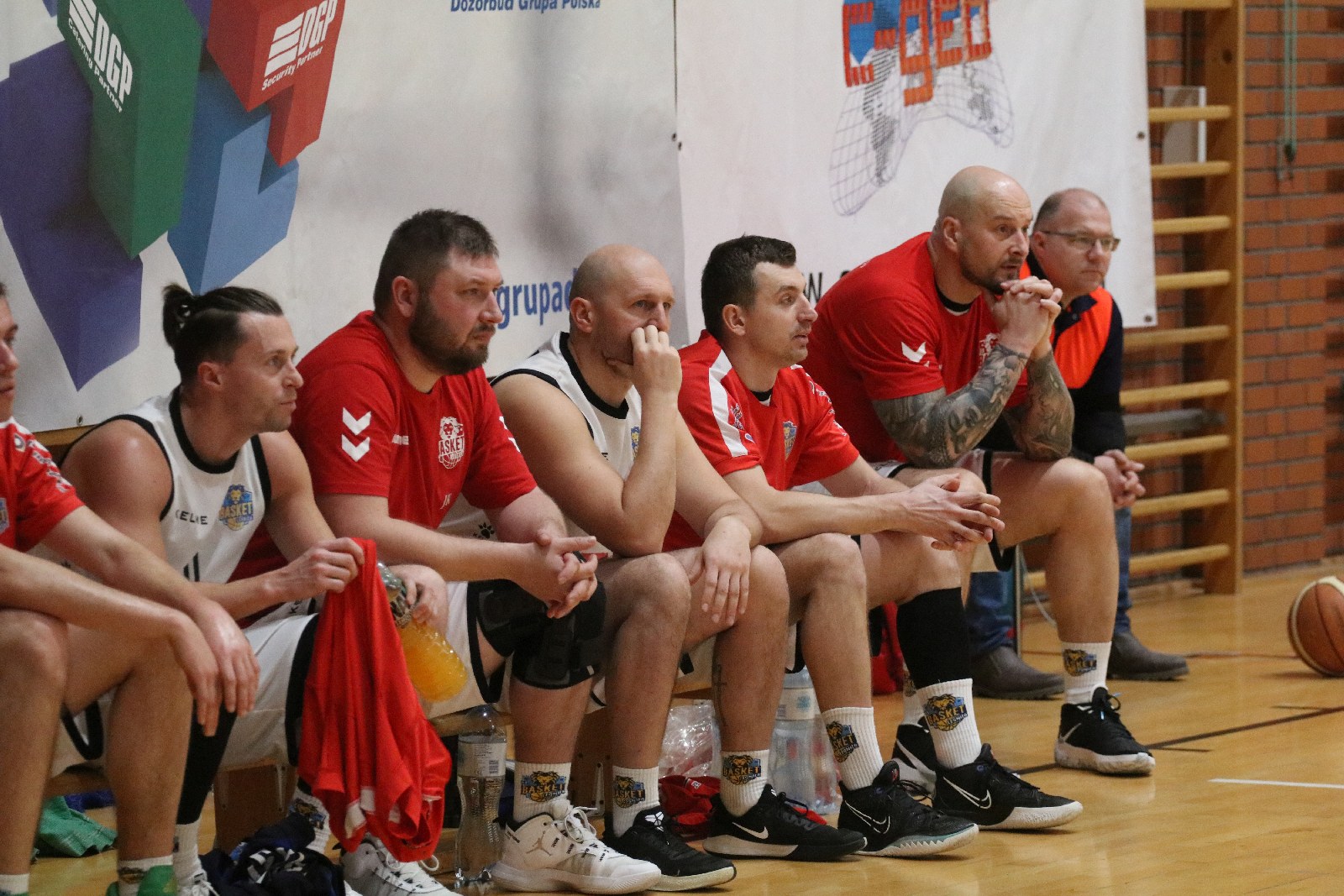 Basket Legnica zdemolował u siebie UKS Gimbasket Wrocław