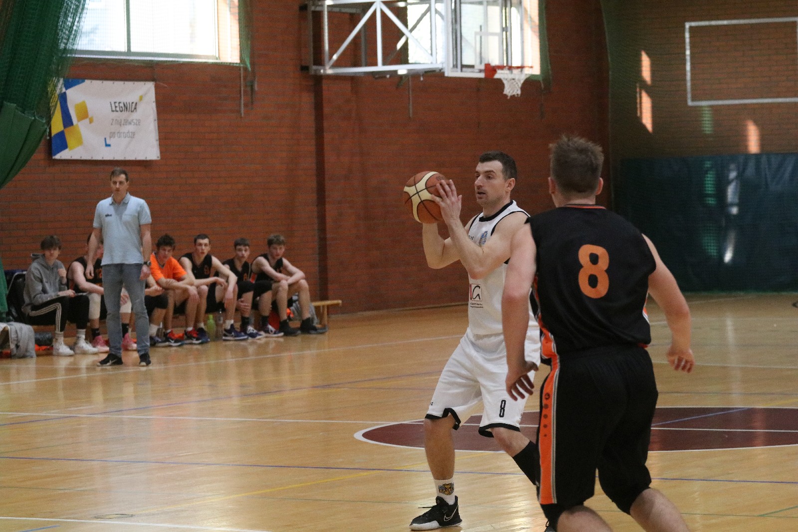Basket Legnica zdemolował u siebie UKS Gimbasket Wrocław