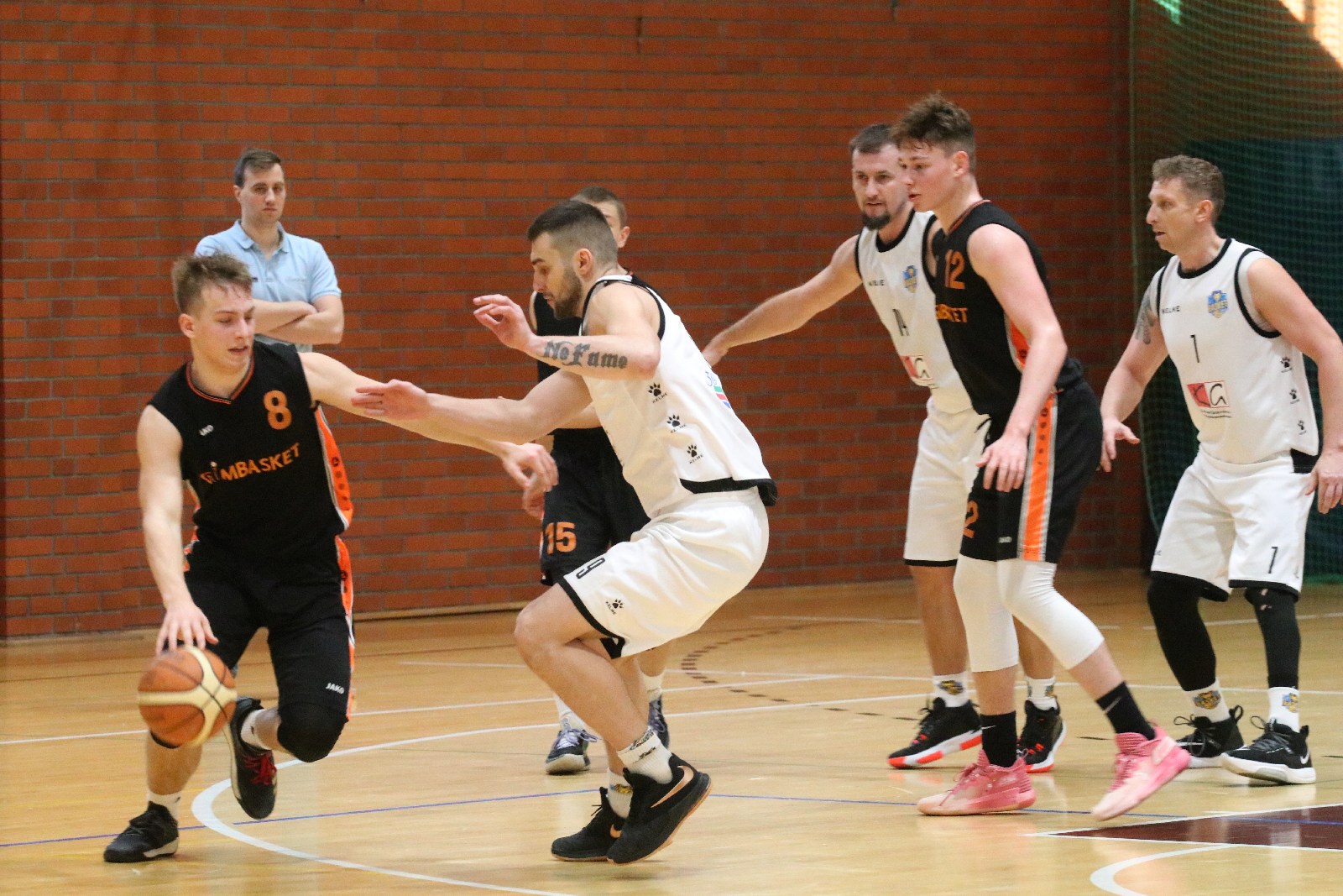 Basket Legnica zdemolował u siebie UKS Gimbasket Wrocław