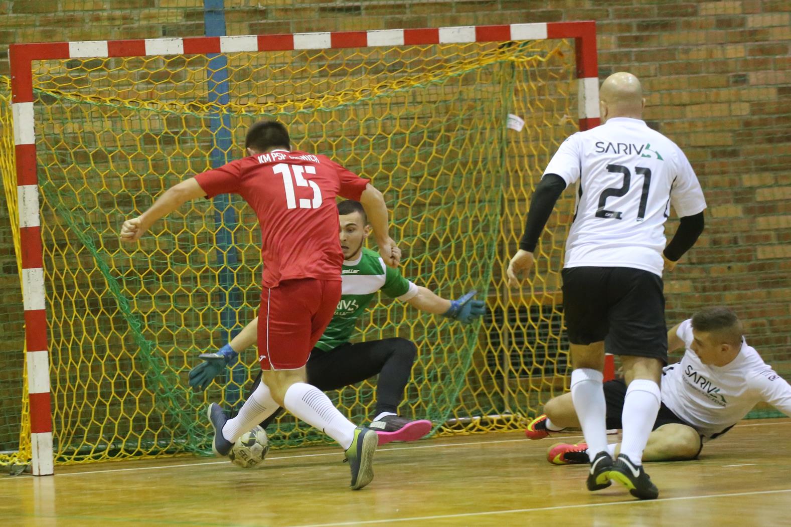 Legnicka Liga Halowa Saller Cup: Sariv zdemolował Fire
