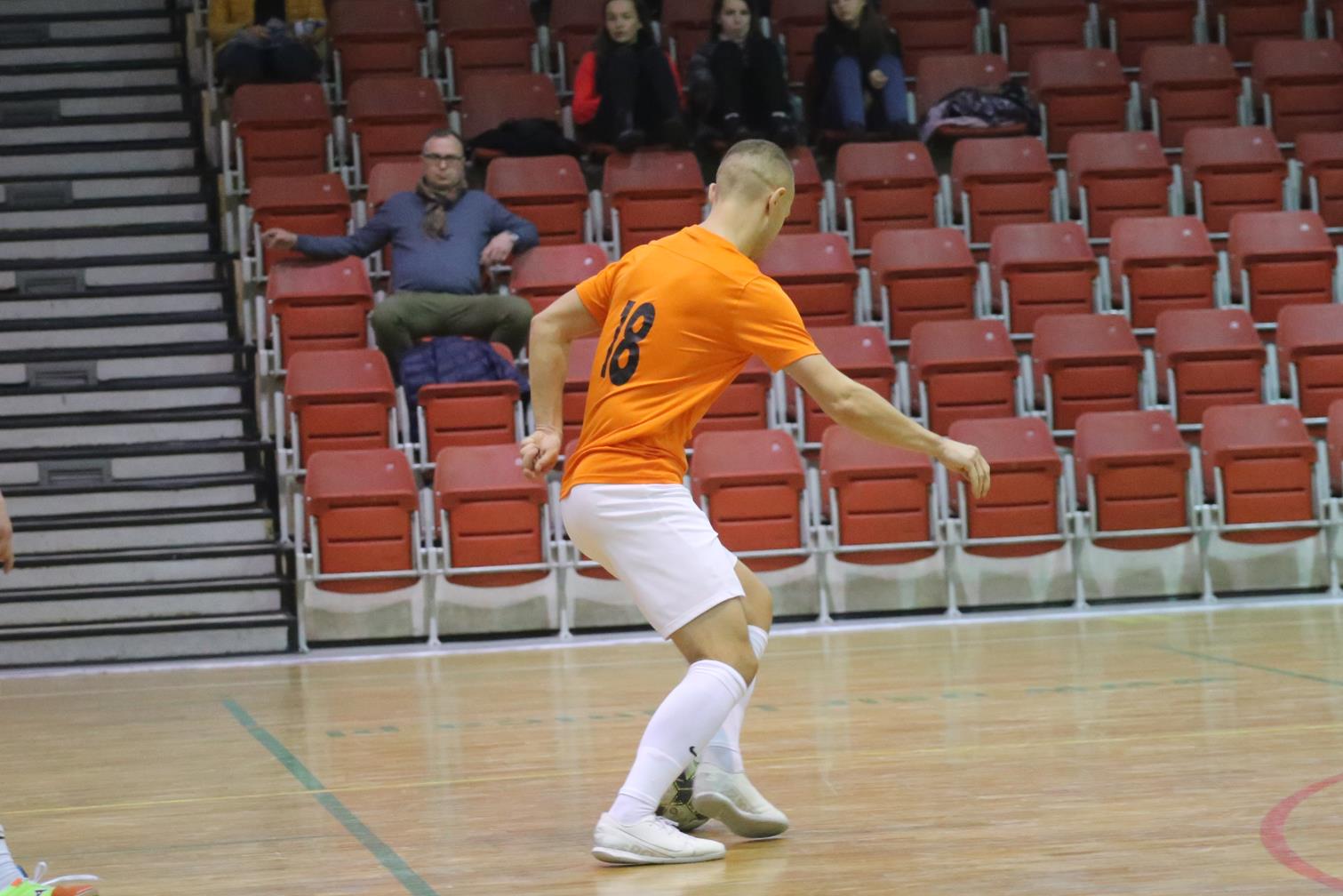 Legnicka Liga Halowa Saller Cup: Sariv zdemolował Fire