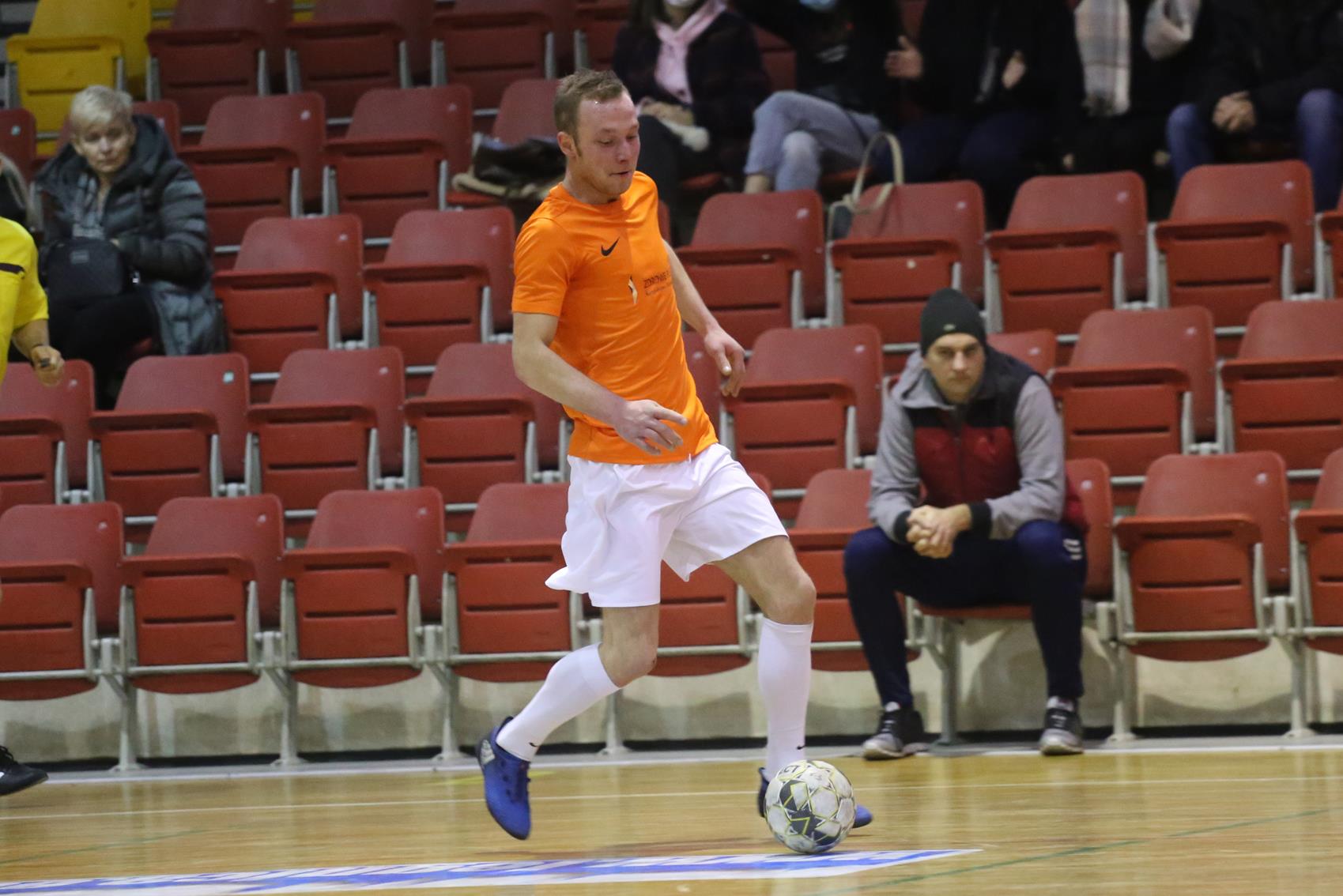Legnicka Liga Halowa Saller Cup: Sariv zdemolował Fire