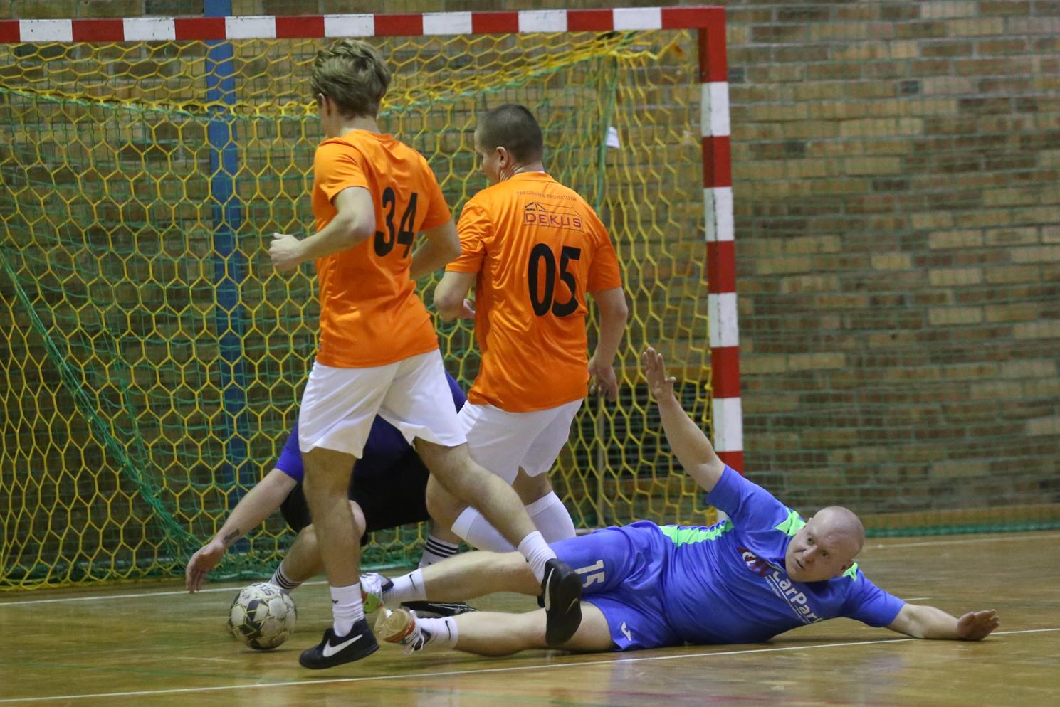 Legnicka Liga Halowa Saller Cup: Sariv zdemolował Fire