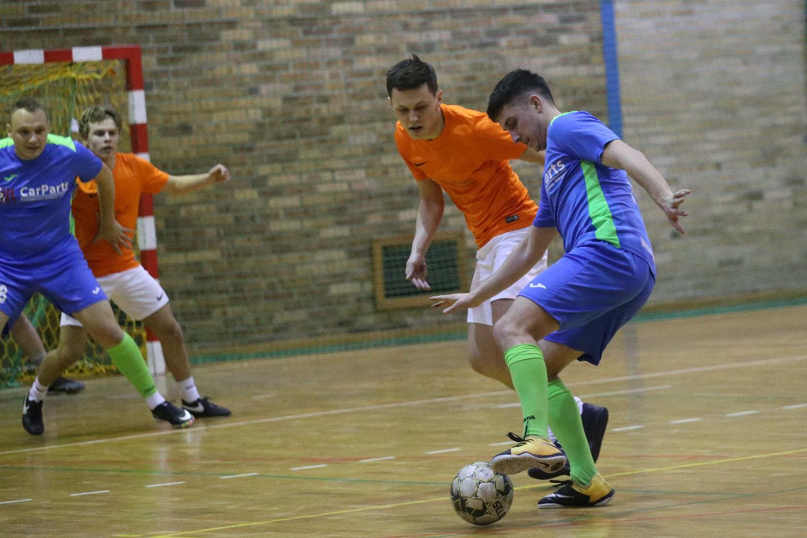 Legnicka Liga Halowa Saller Cup: Sariv zdemolował Fire