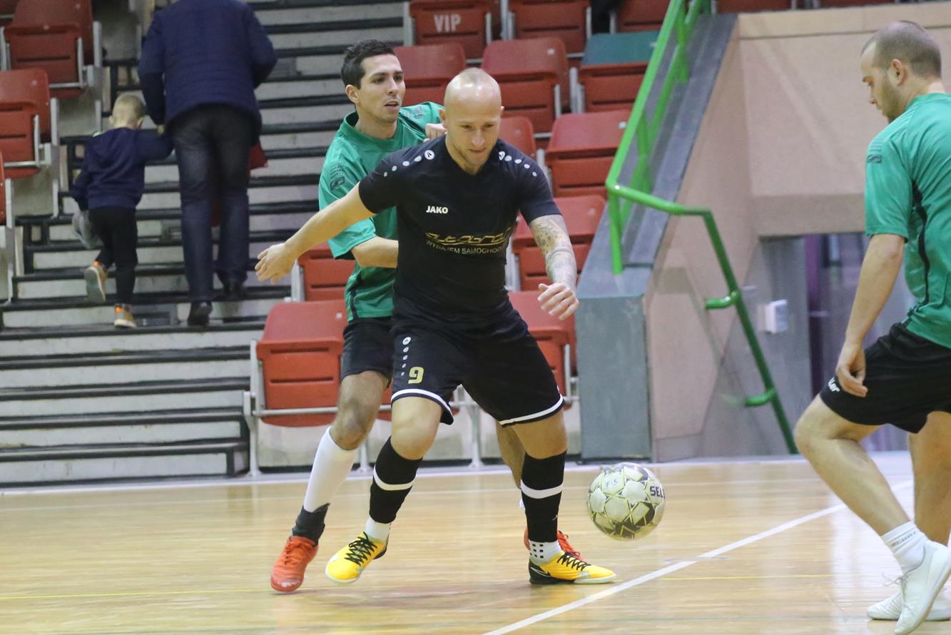 Legnicka Liga Halowa Saller Cup: Sariv zdemolował Fire