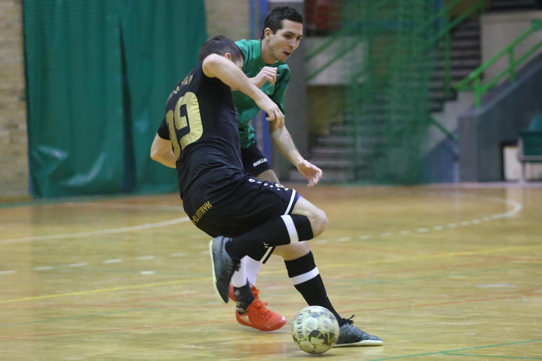 Legnicka Liga Halowa Saller Cup: Sariv zdemolował Fire