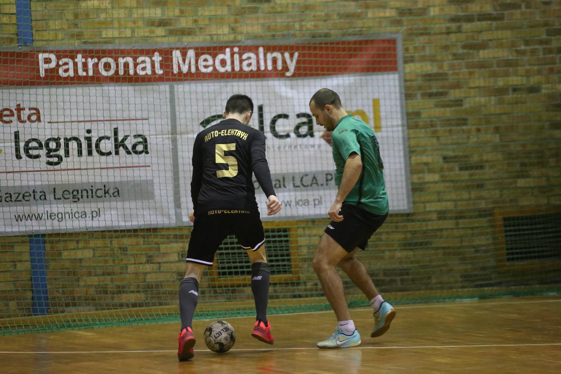 Legnicka Liga Halowa Saller Cup: Sariv zdemolował Fire
