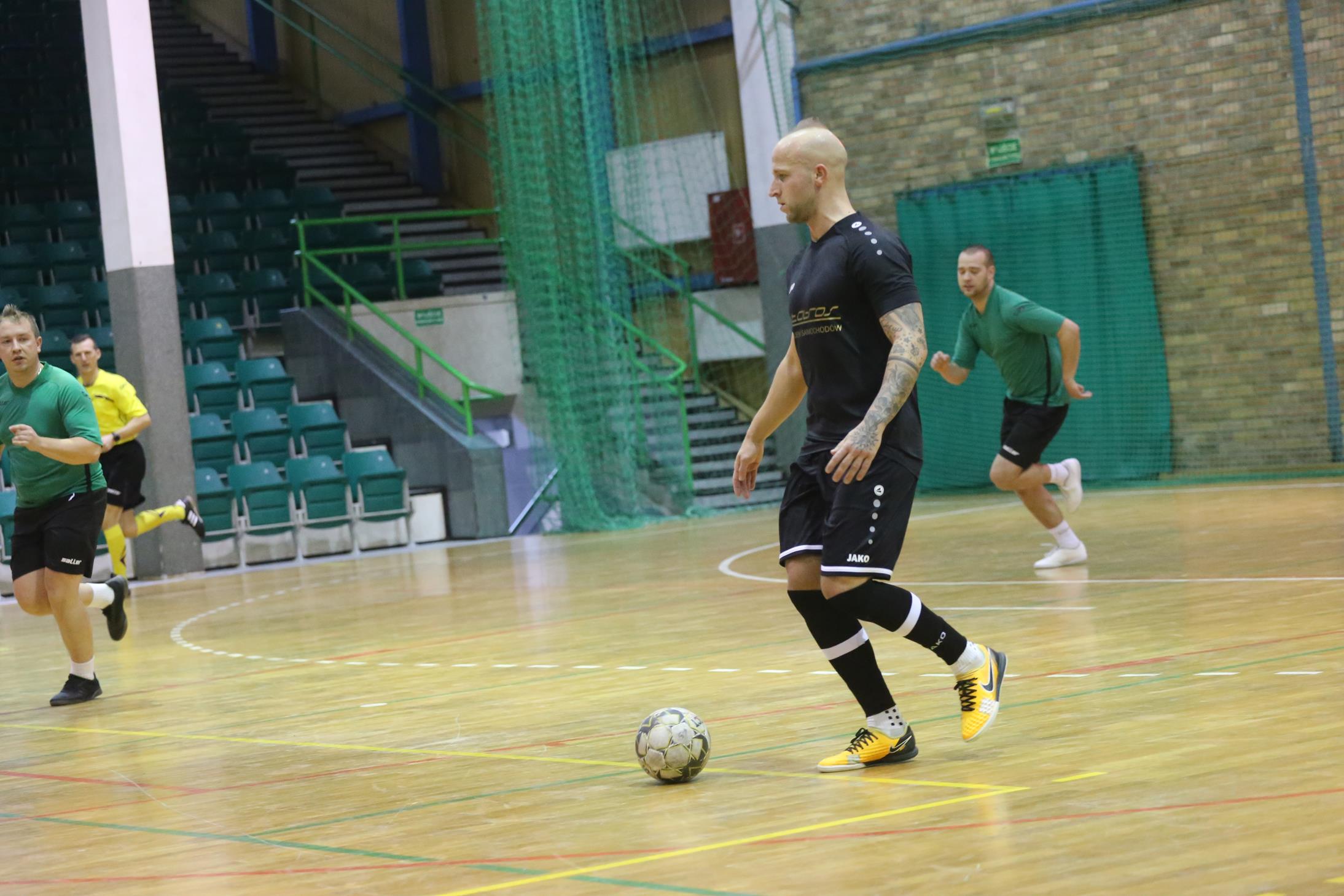 Legnicka Liga Halowa Saller Cup: Sariv zdemolował Fire