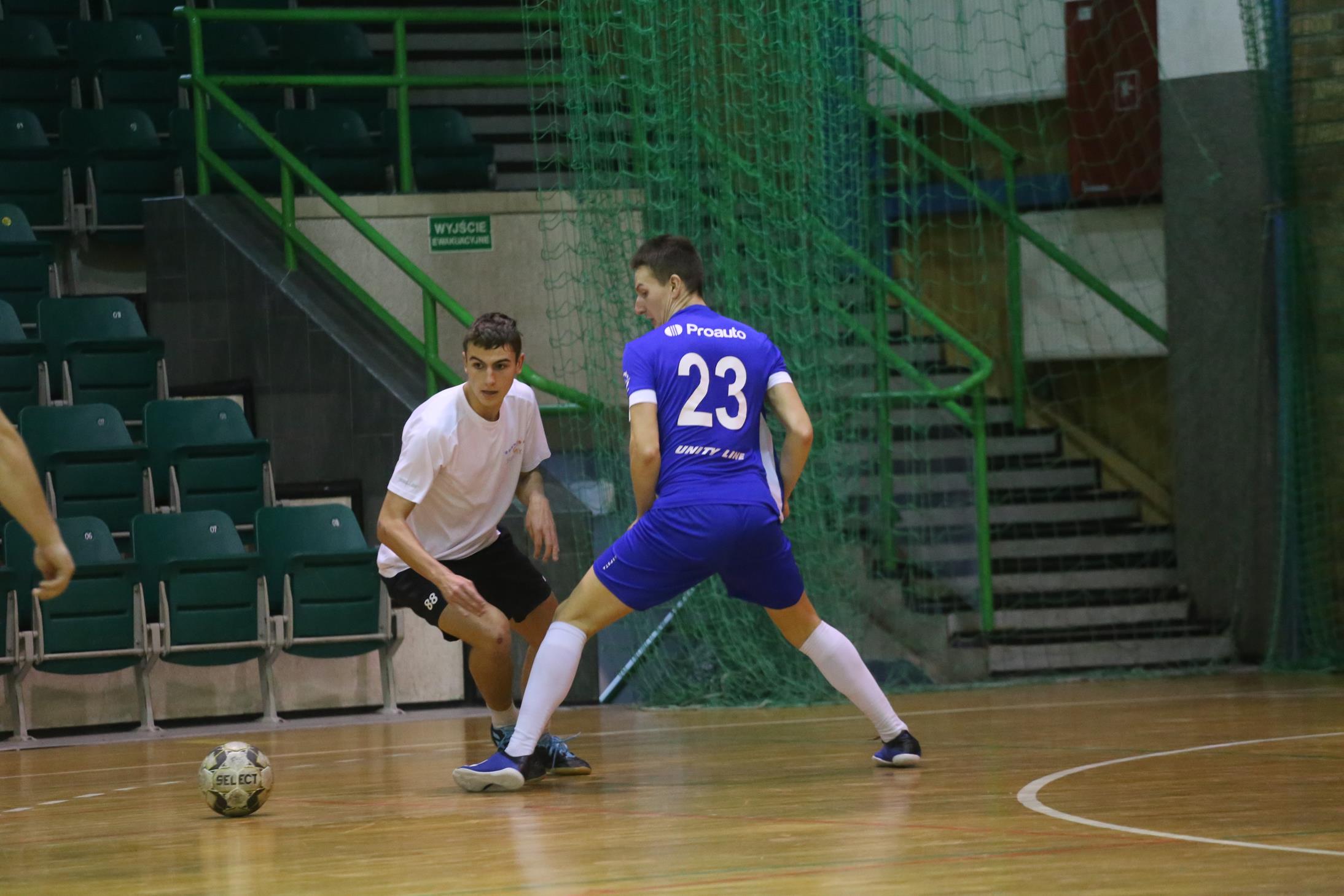 Legnicka Liga Halowa Saller Cup: Sariv zdemolował Fire