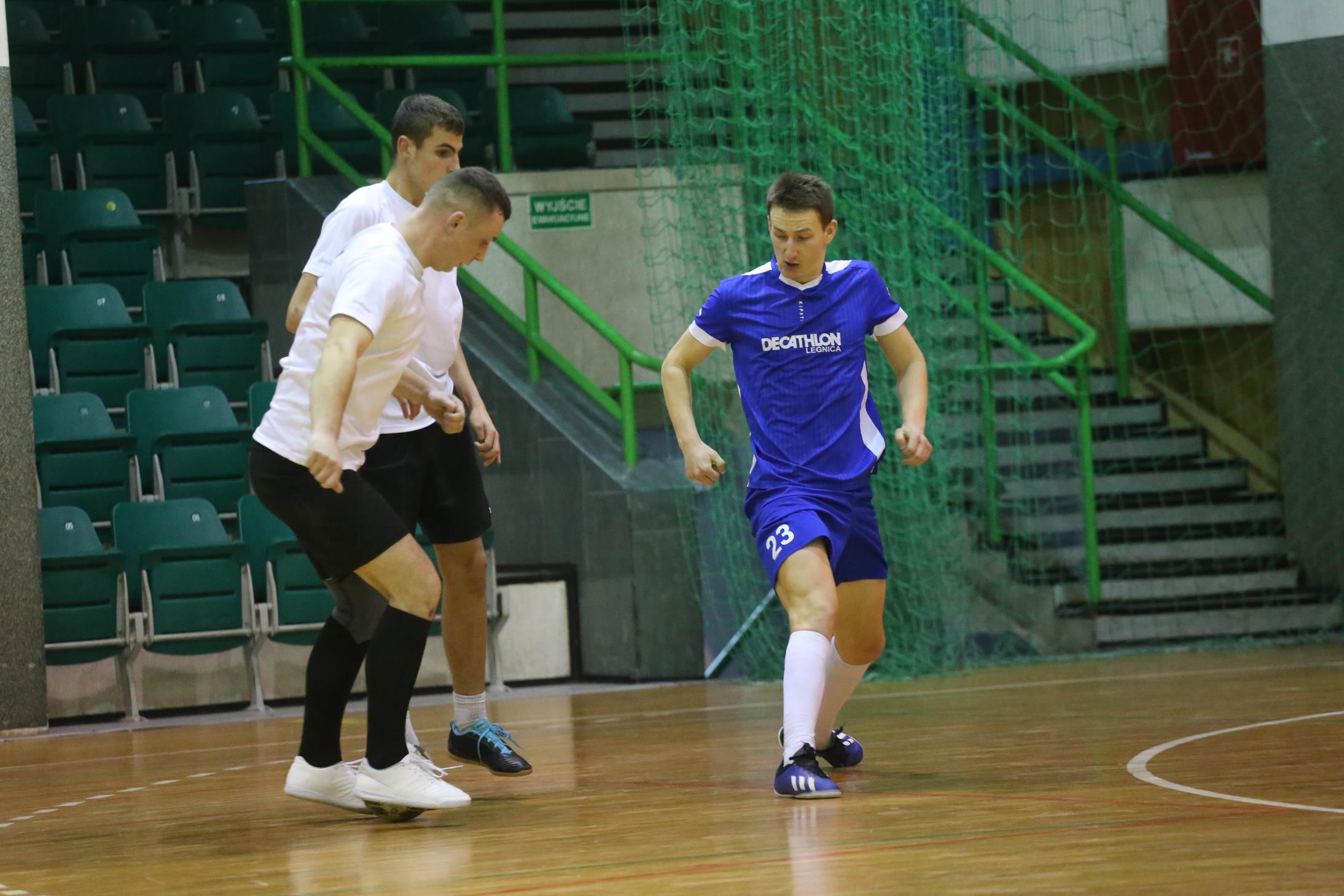 Legnicka Liga Halowa Saller Cup: Sariv zdemolował Fire