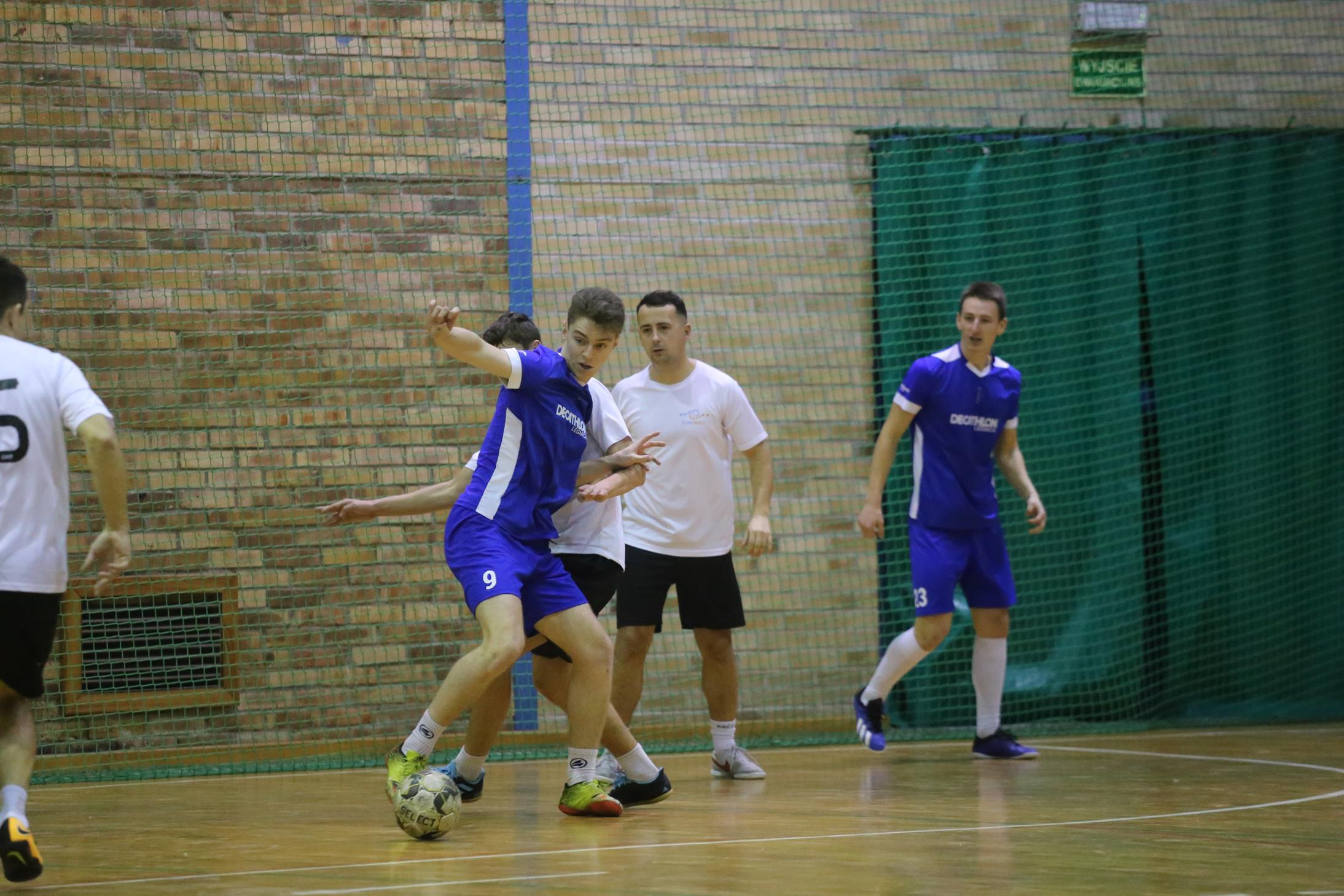 Legnicka Liga Halowa Saller Cup: Sariv zdemolował Fire