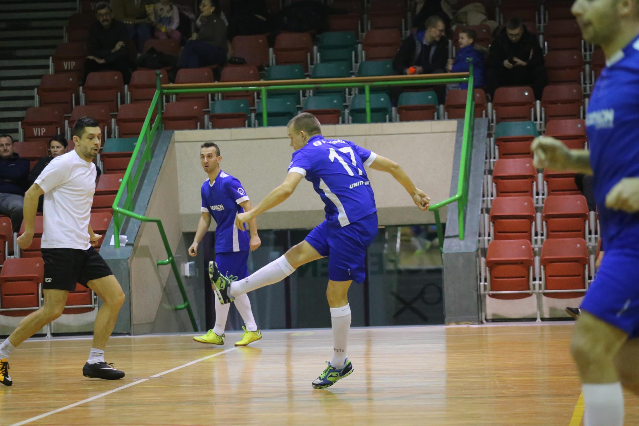 Legnicka Liga Halowa Saller Cup: Sariv zdemolował Fire