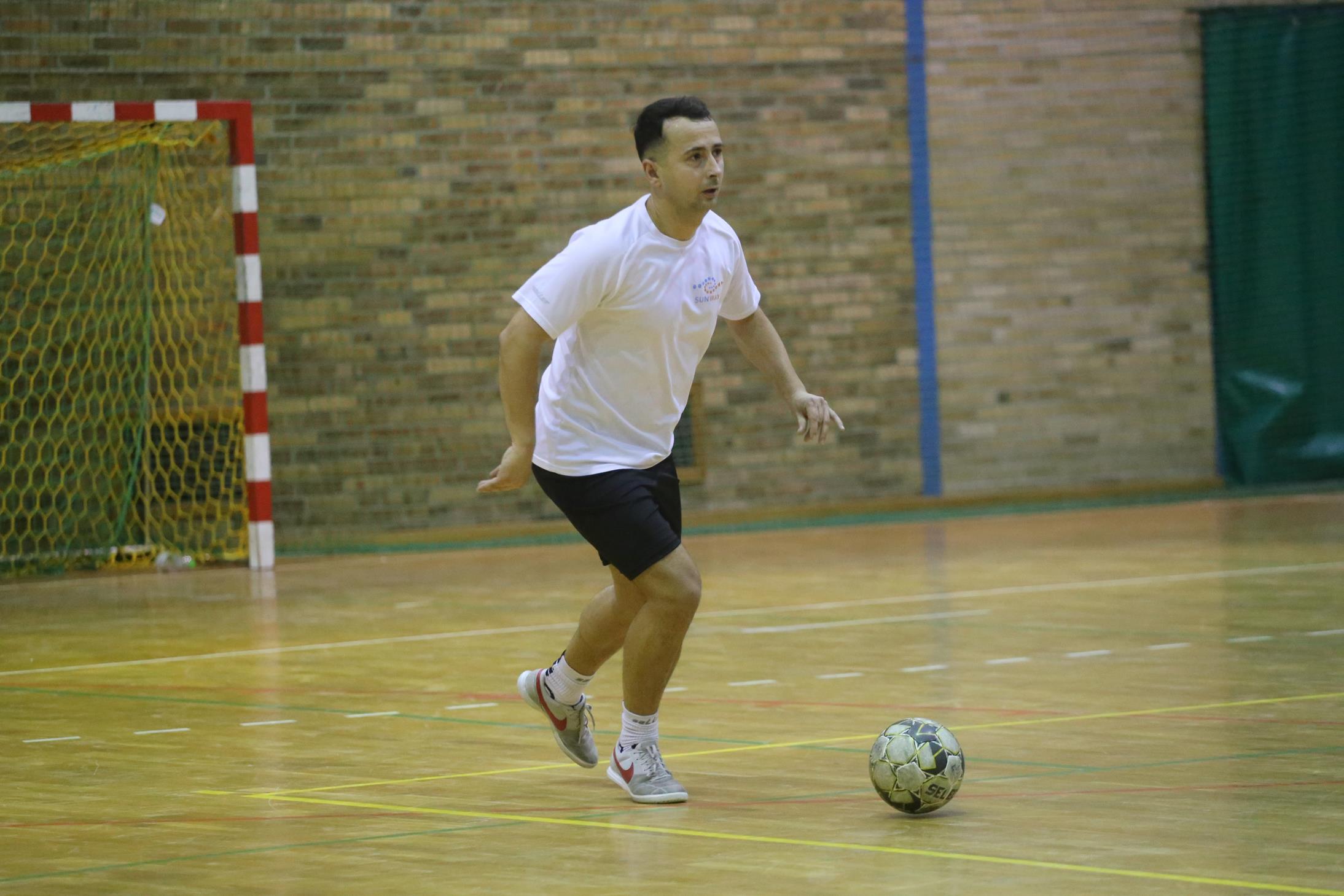 Legnicka Liga Halowa Saller Cup: Sariv zdemolował Fire