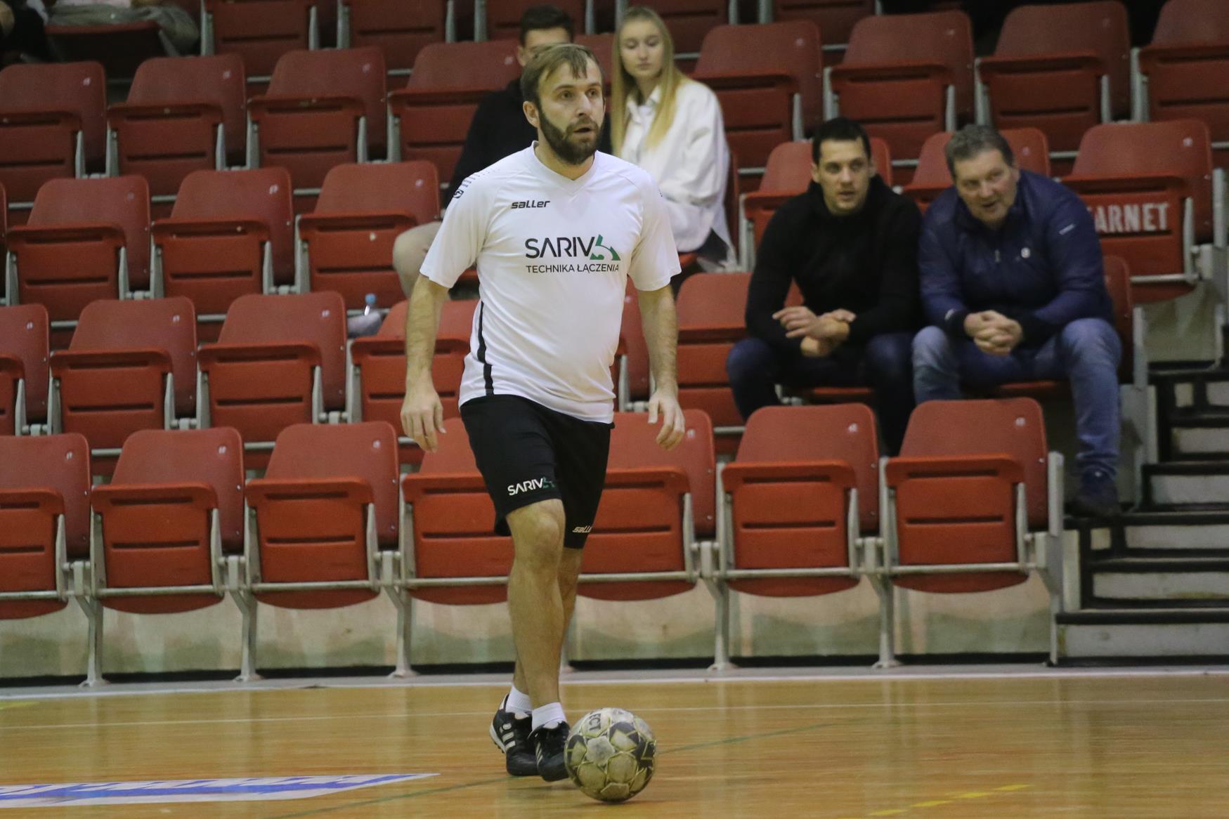 Legnicka Liga Halowa Saller Cup: Sariv zdemolował Fire