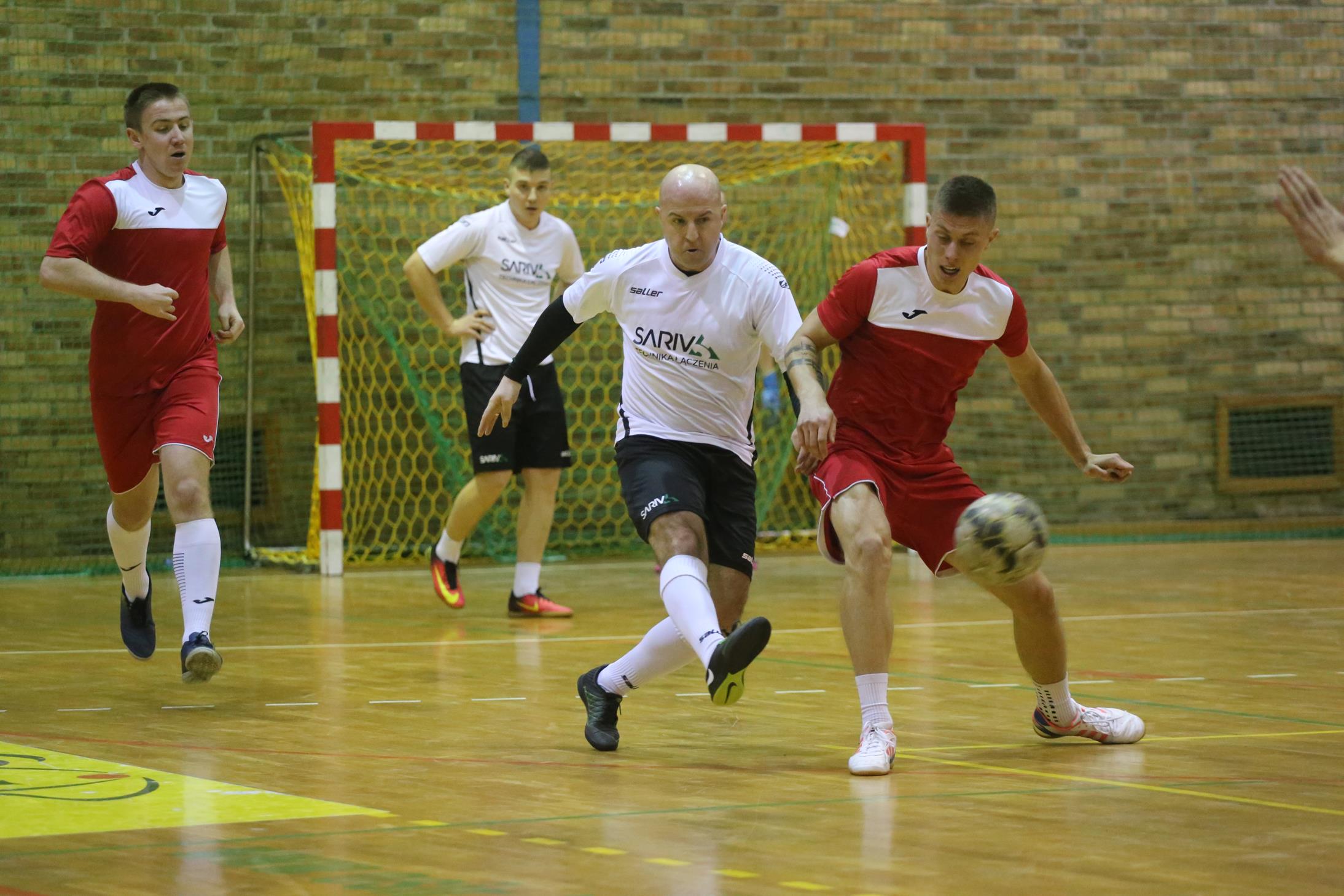 Legnicka Liga Halowa Saller Cup: Sariv zdemolował Fire