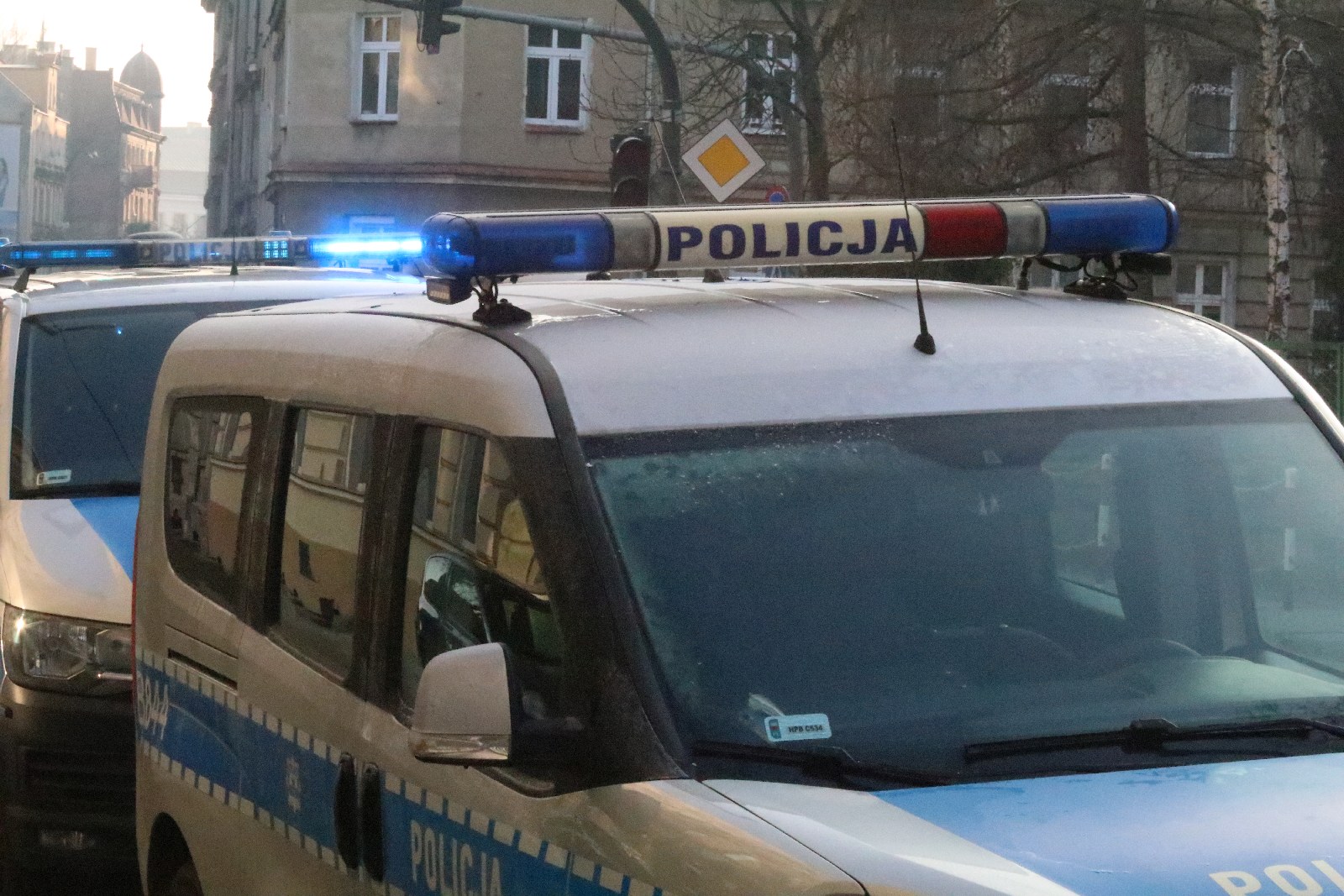 Runął dach po byłej Spółdzielni Stolarsko - Tapicerskiej Dąb