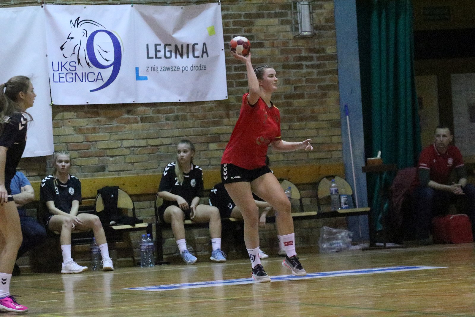 1/16 Finału Mistrzostw Polski Juniorek w piłce ręcznej. 1 dzień