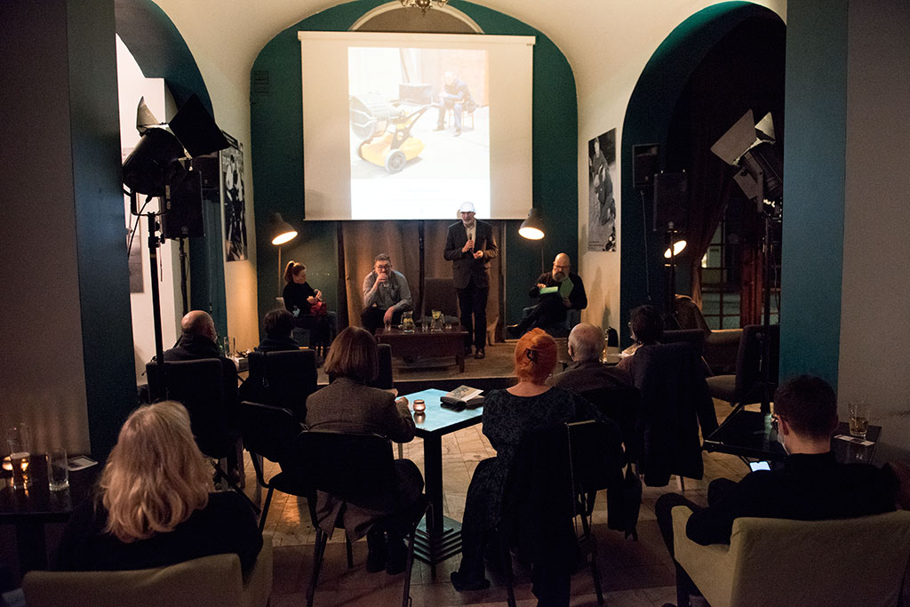Promocja „Życia niedokończonego” odbyła się w Cafe Modjeska