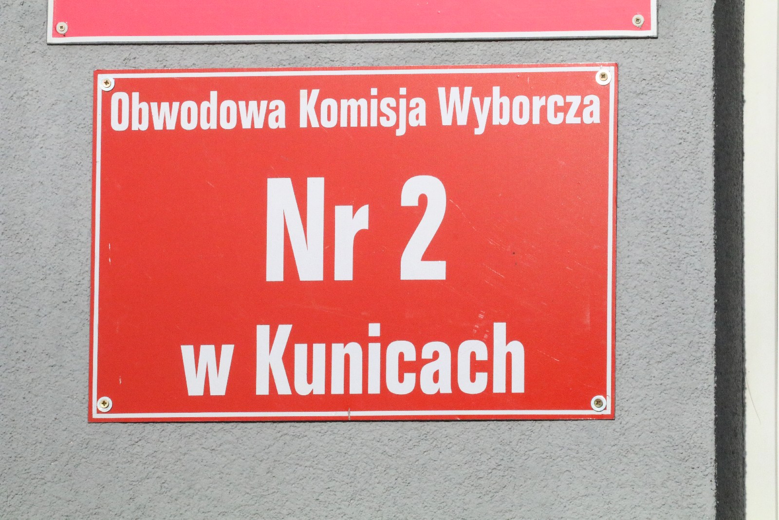 Trwają przedterminowe wybory w gminie Kunice