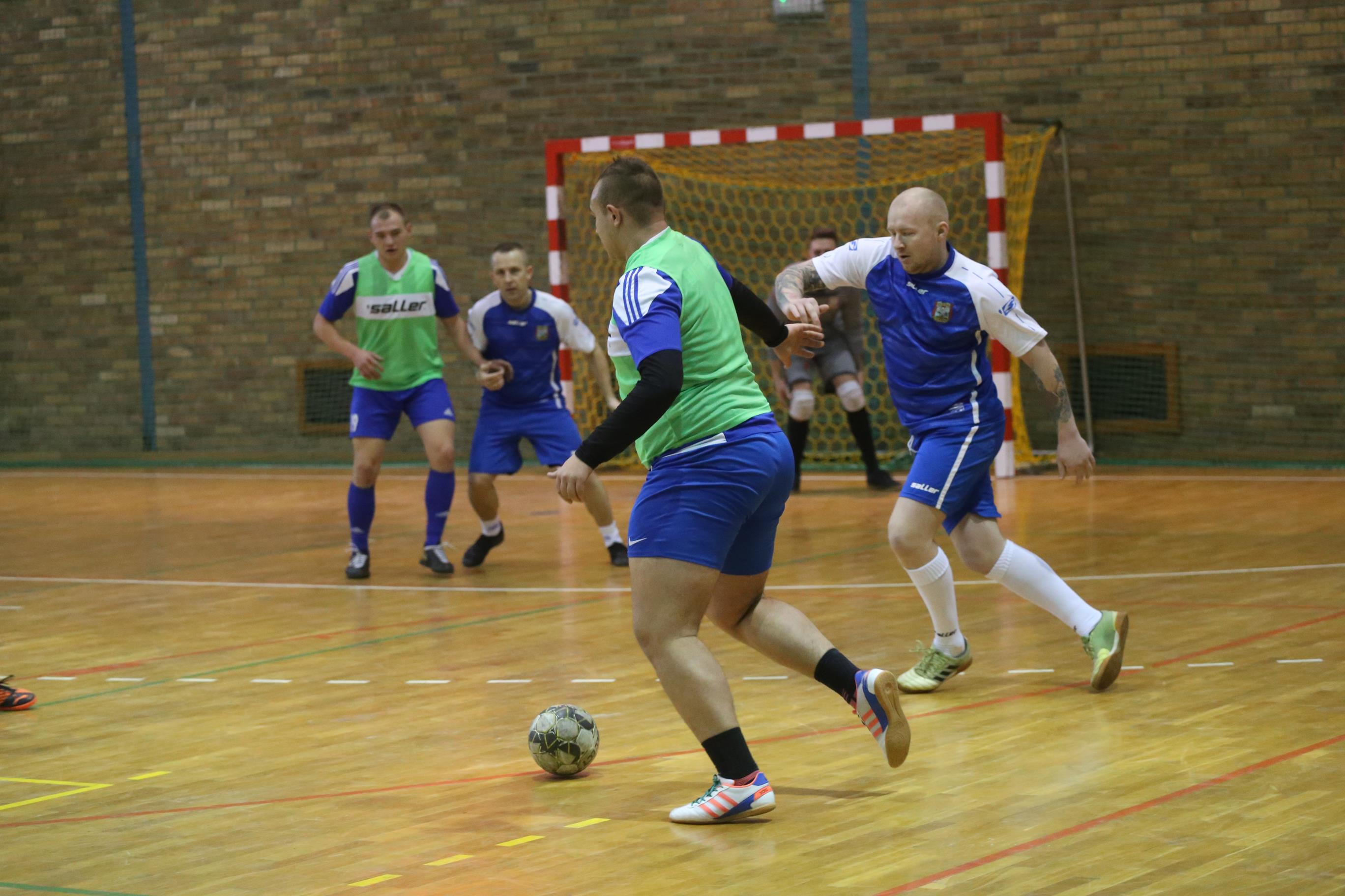 Legnicka Liga Halowa: Fire umocnił się na prowadzeniu
