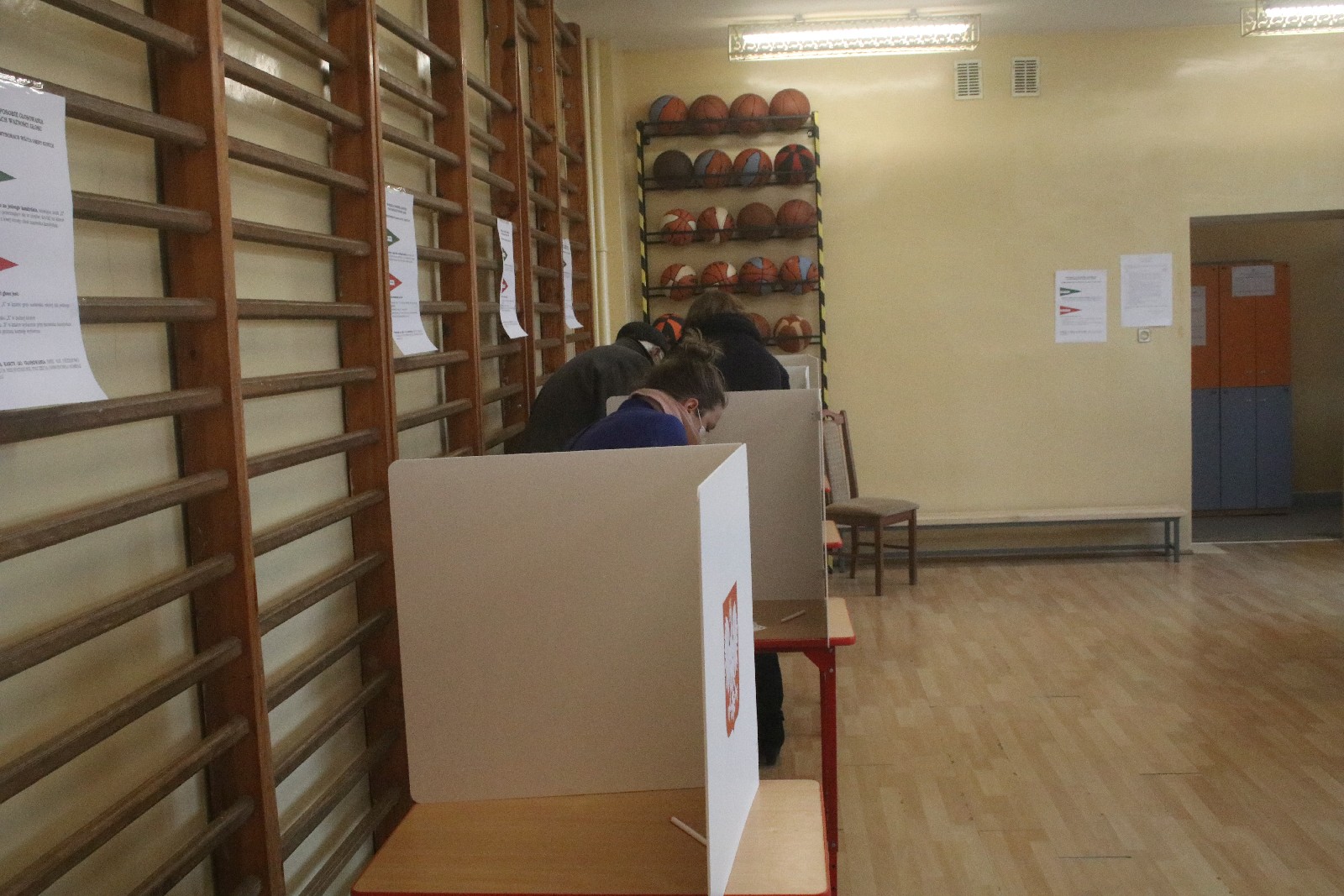 Trwają przedterminowe wybory w gminie Kunice