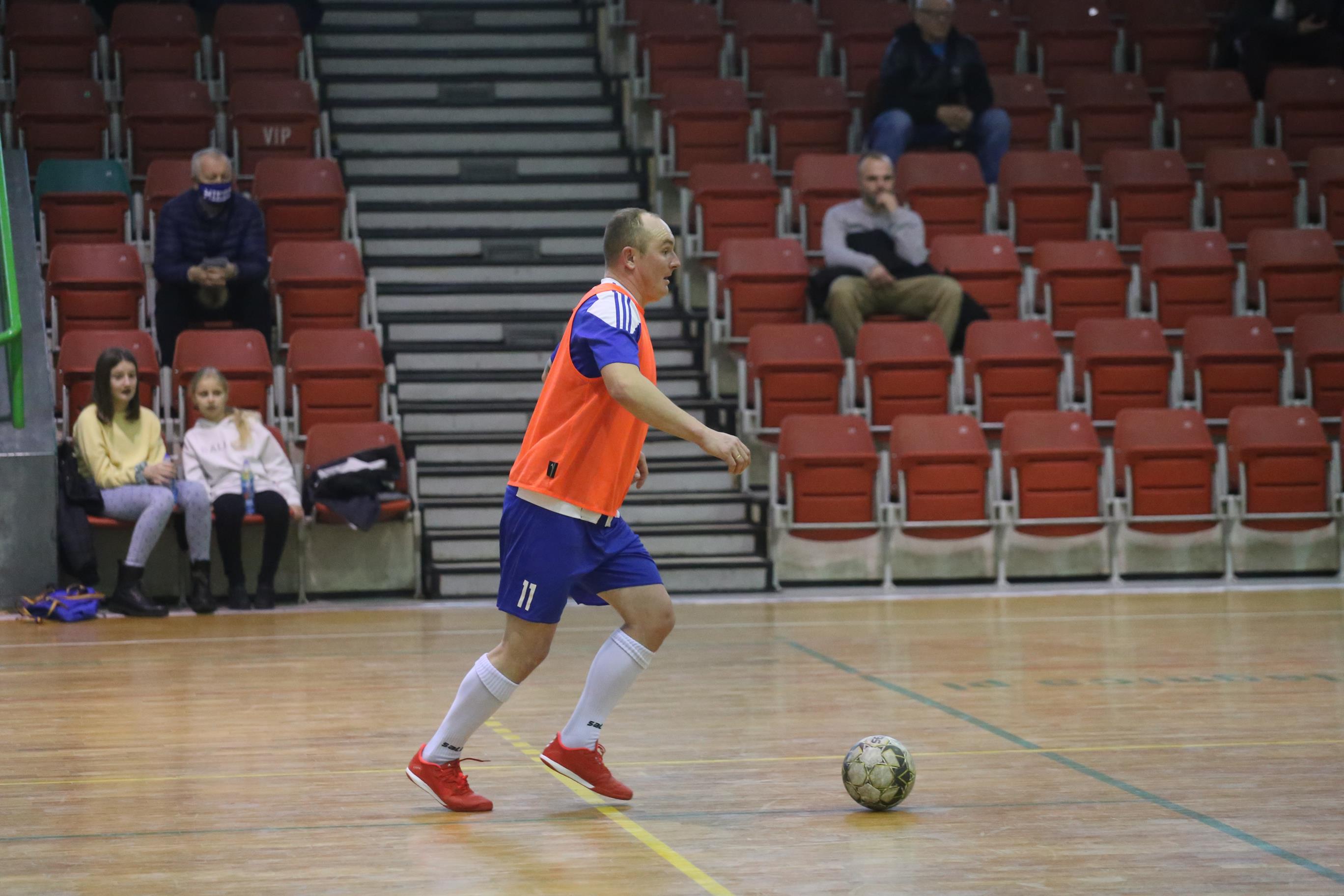 Legnicka Liga Halowa: Fire umocnił się na prowadzeniu