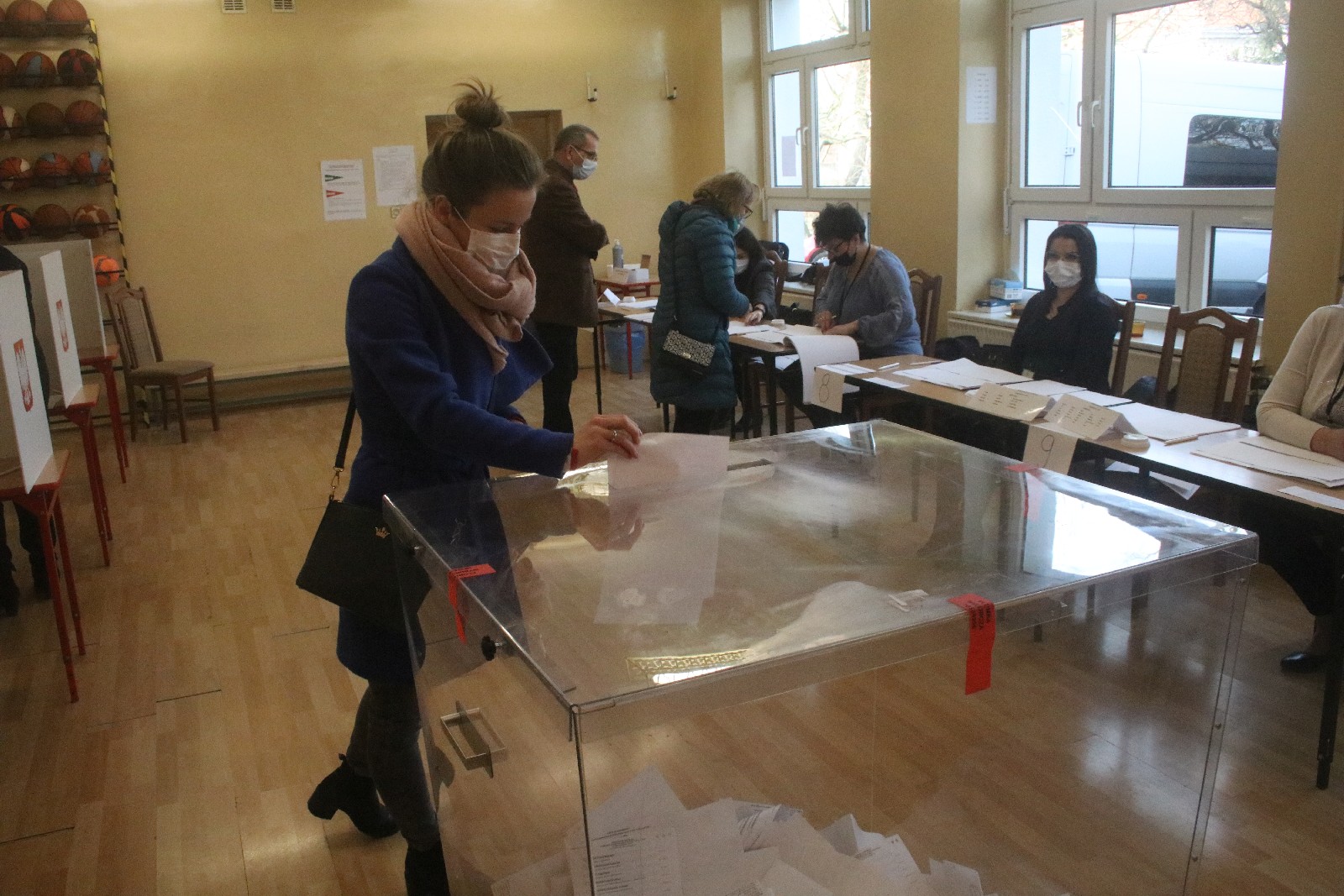 Trwają przedterminowe wybory w gminie Kunice