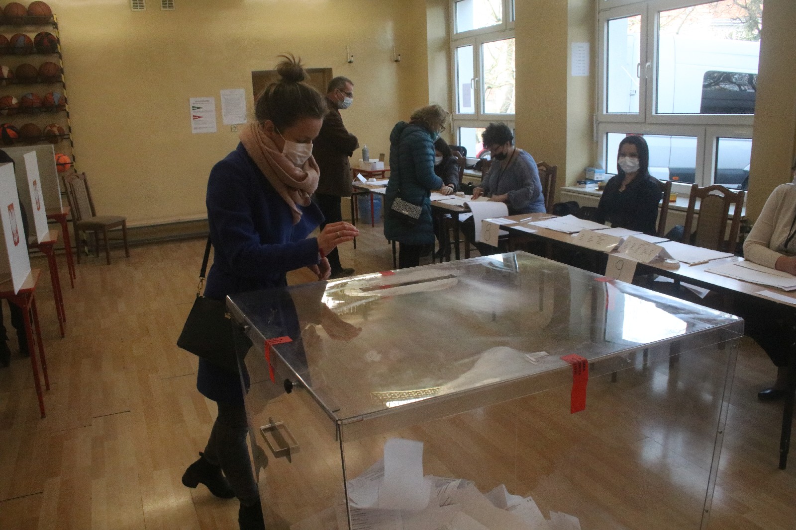 Trwają przedterminowe wybory w gminie Kunice