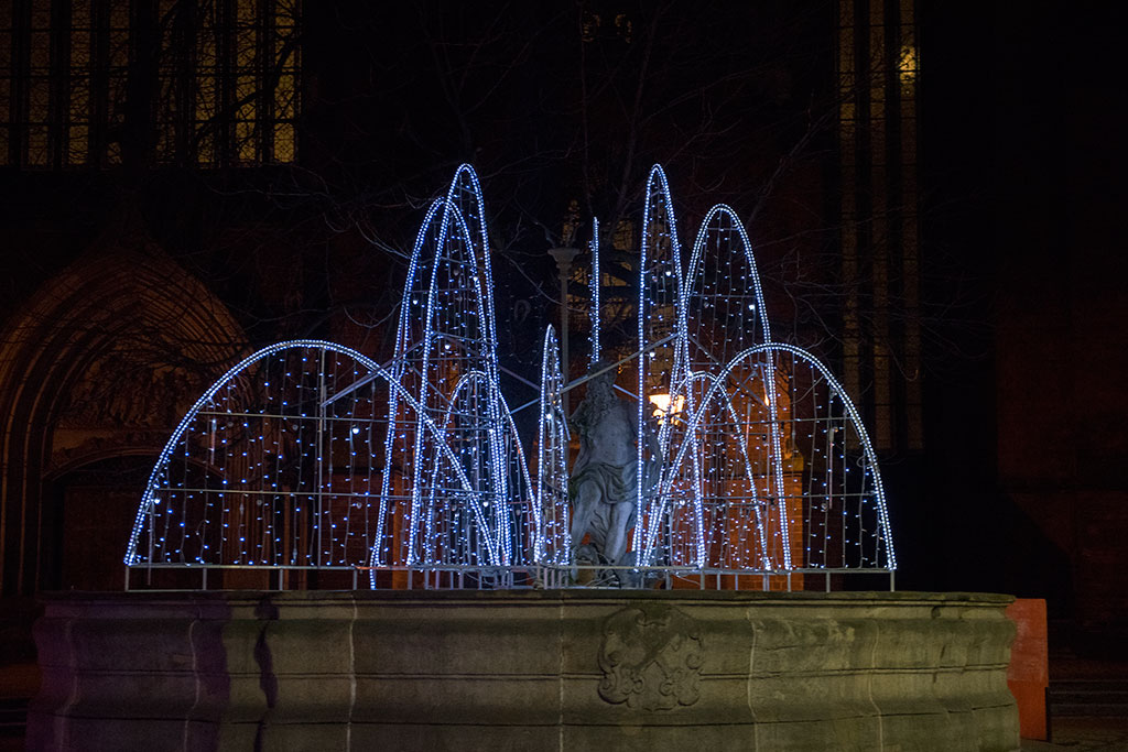 Iluminacje nadają klimat i nadal cieszą oczy spacerowiczów