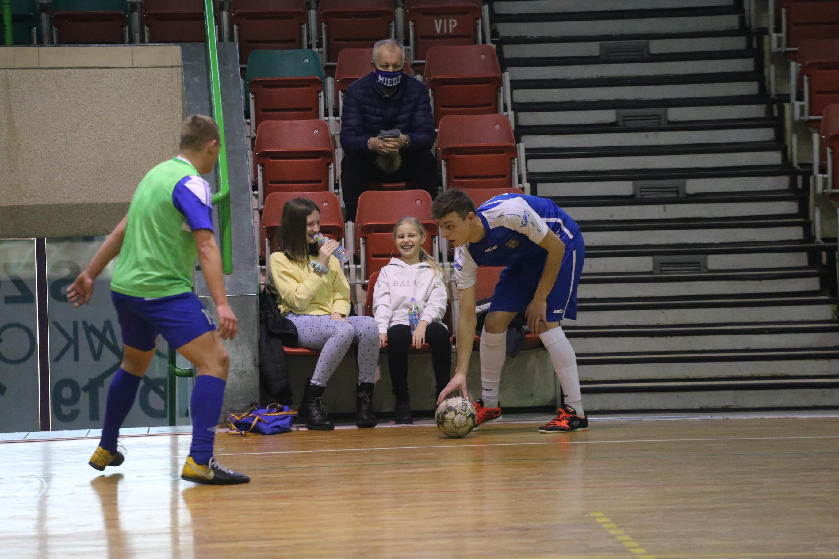 Legnicka Liga Halowa: Fire umocnił się na prowadzeniu