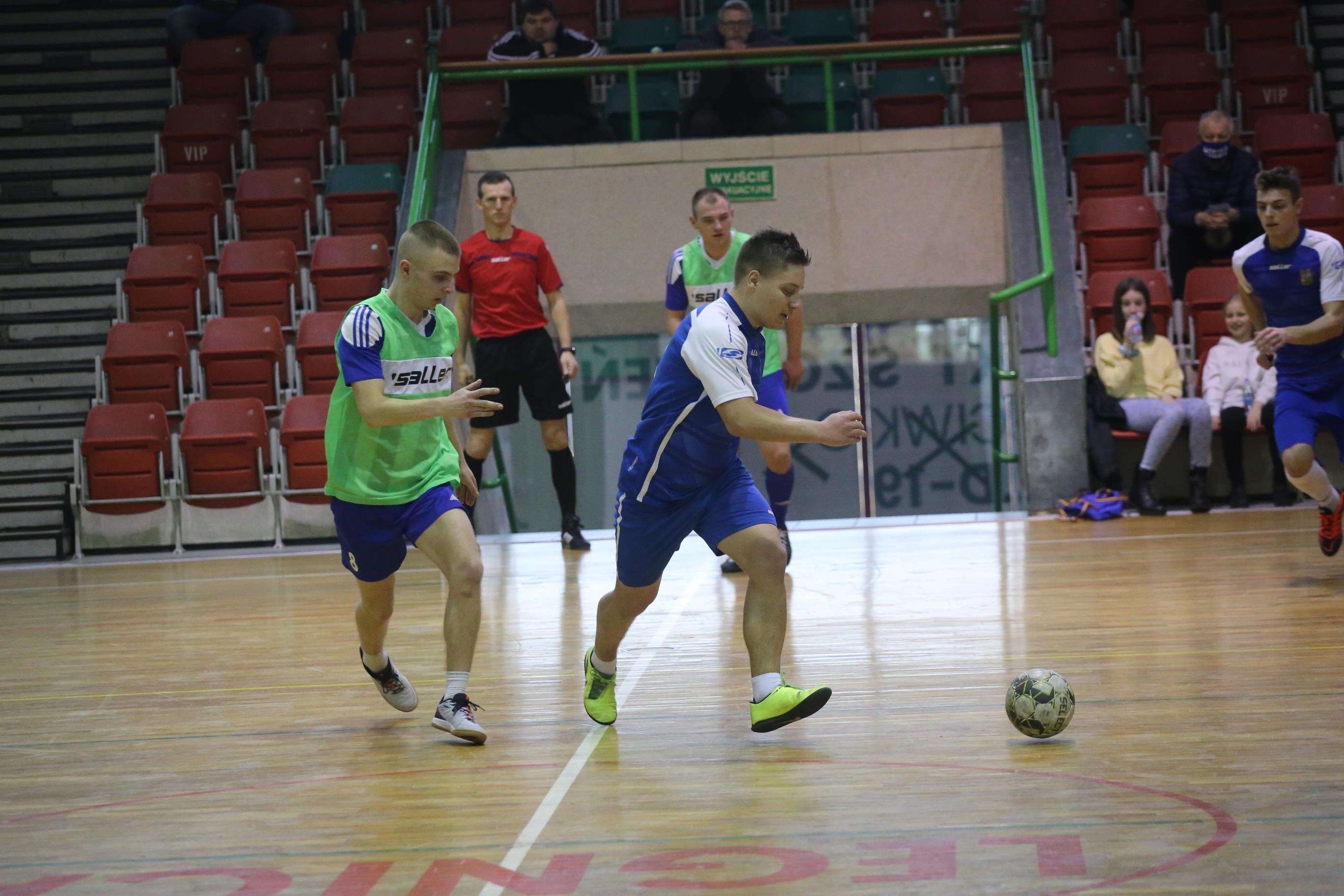 Legnicka Liga Halowa: Fire umocnił się na prowadzeniu