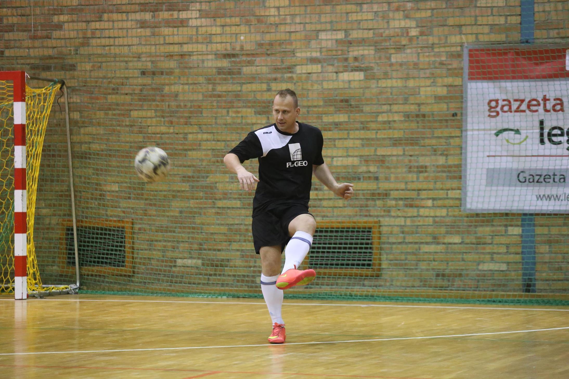 Legnicka Liga Halowa: Fire umocnił się na prowadzeniu
